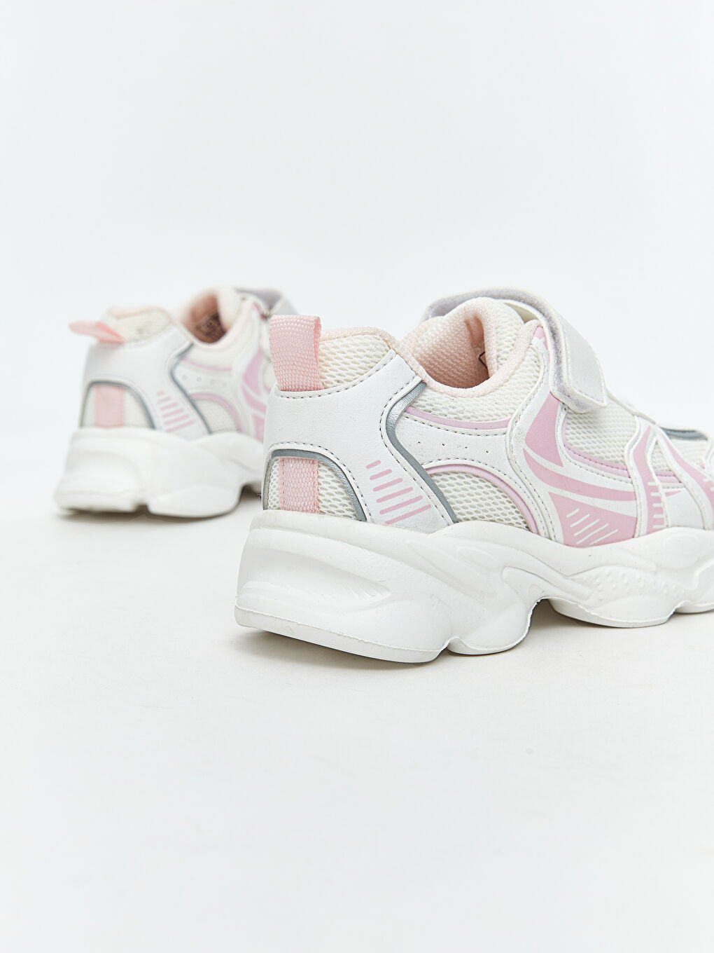 Pembe Bağcık ve Cırt Cırtlı Kız Çocuk Spor Ayakkabı-4