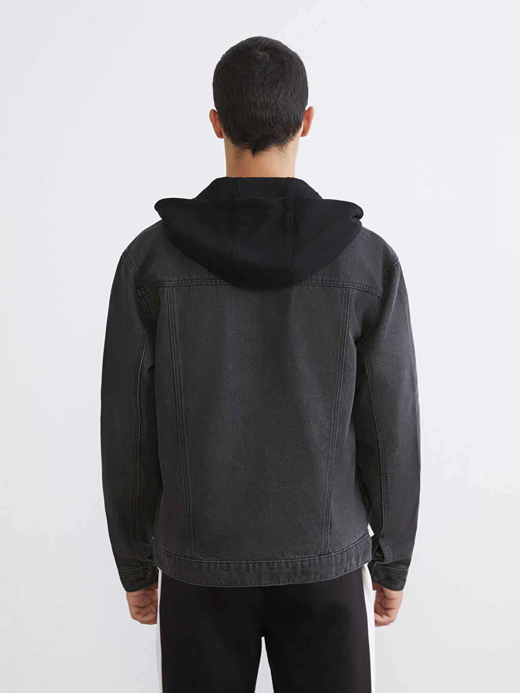 მამაკაცის ჯინსის ქურთუკი კაპიუშონით, რეგულარული მორგებით-4