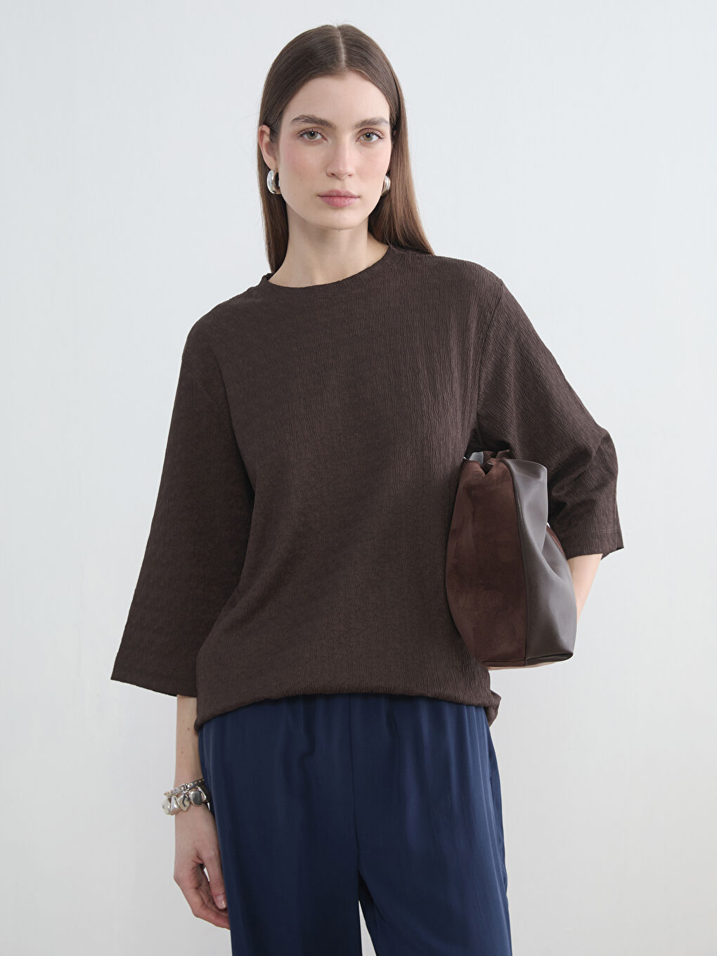 ქალი ყავისფერი ტუნიკა