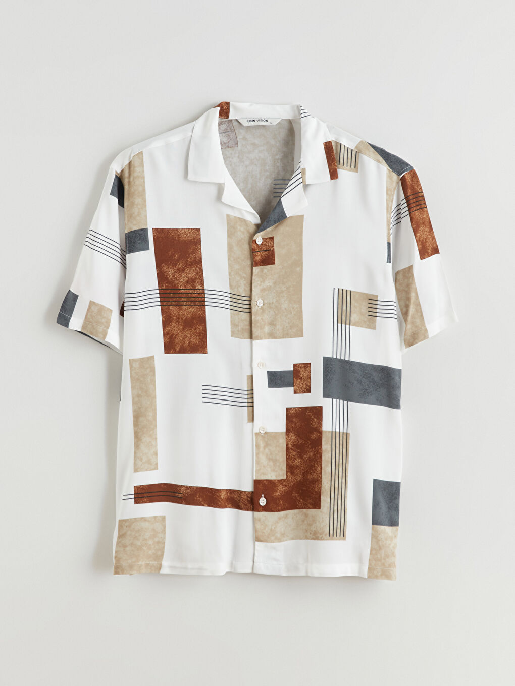 قميص للرجال من الفسكوز بنمط مطبوع وبملائمة عادية-4