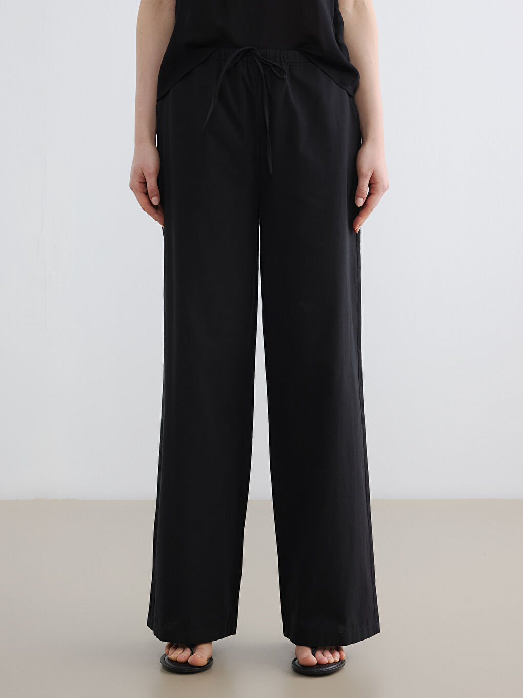 Ženske pantalone sa elastičnim strukom i širokim nogavicama-1