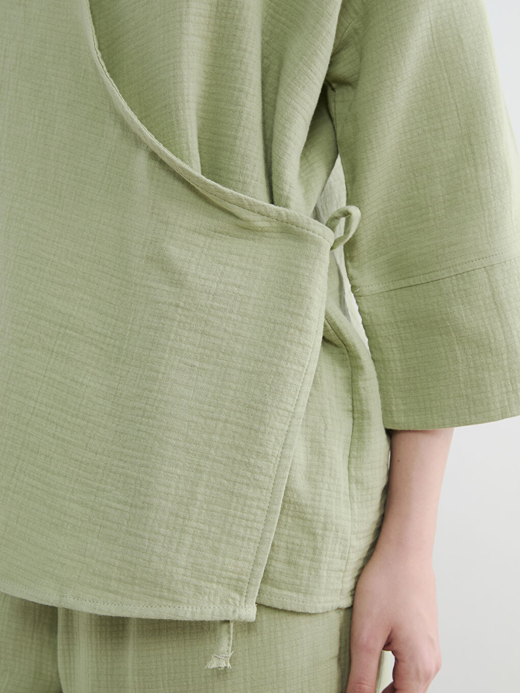 Woman GREEN Kimono-2