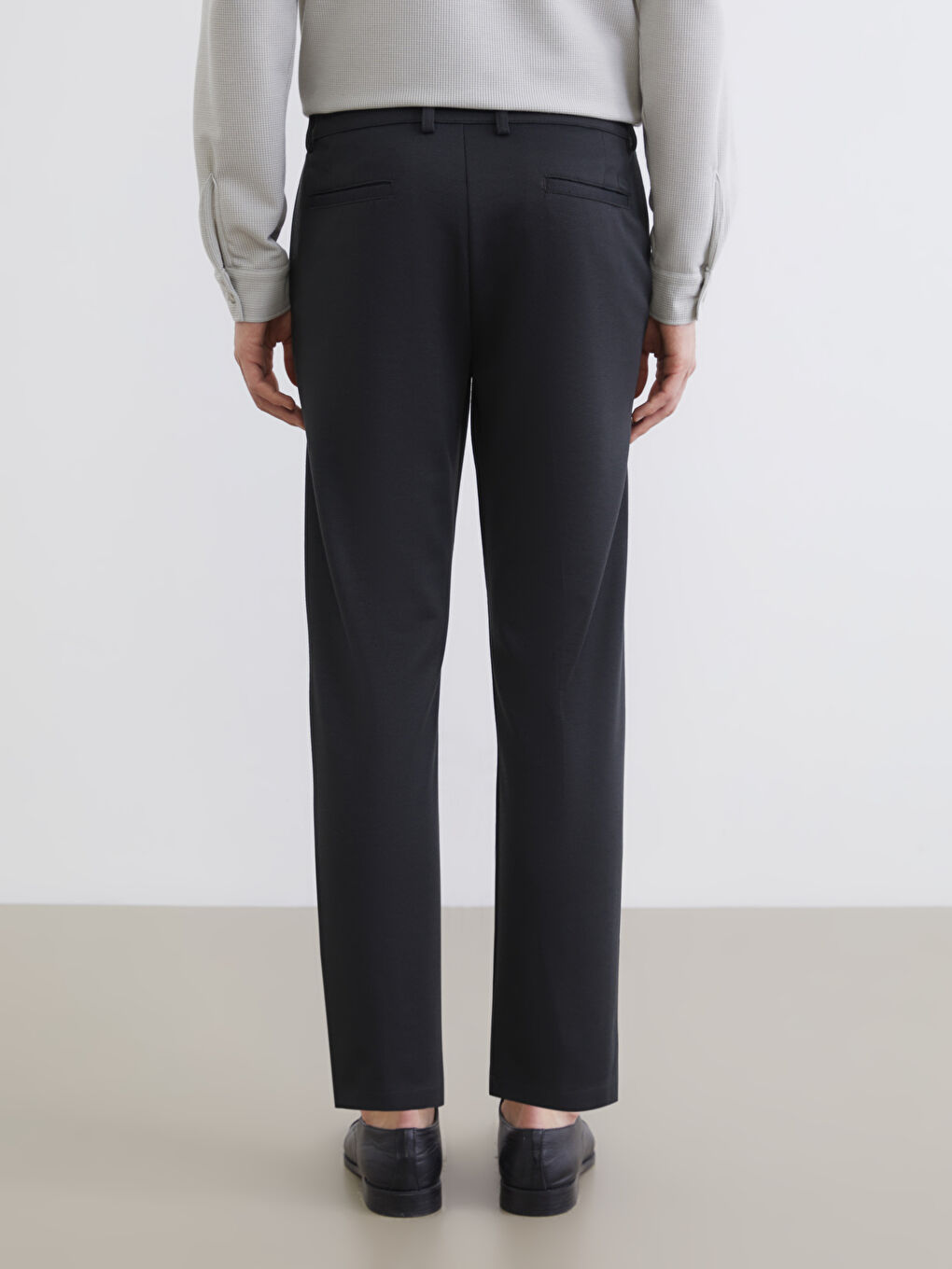 بنطلونات رجالي بقصة ضيقة-3