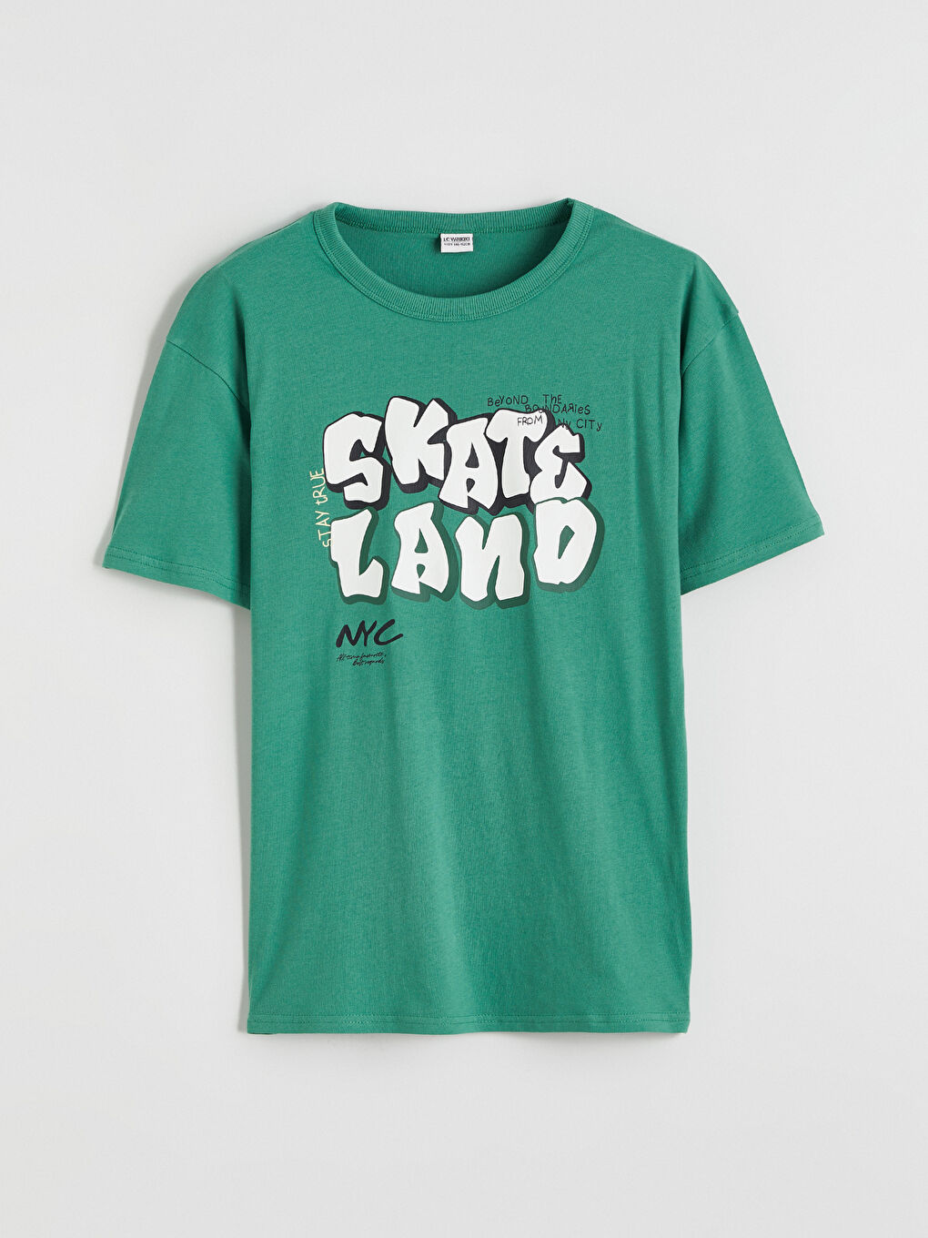 تيشيرت أخضر ولد