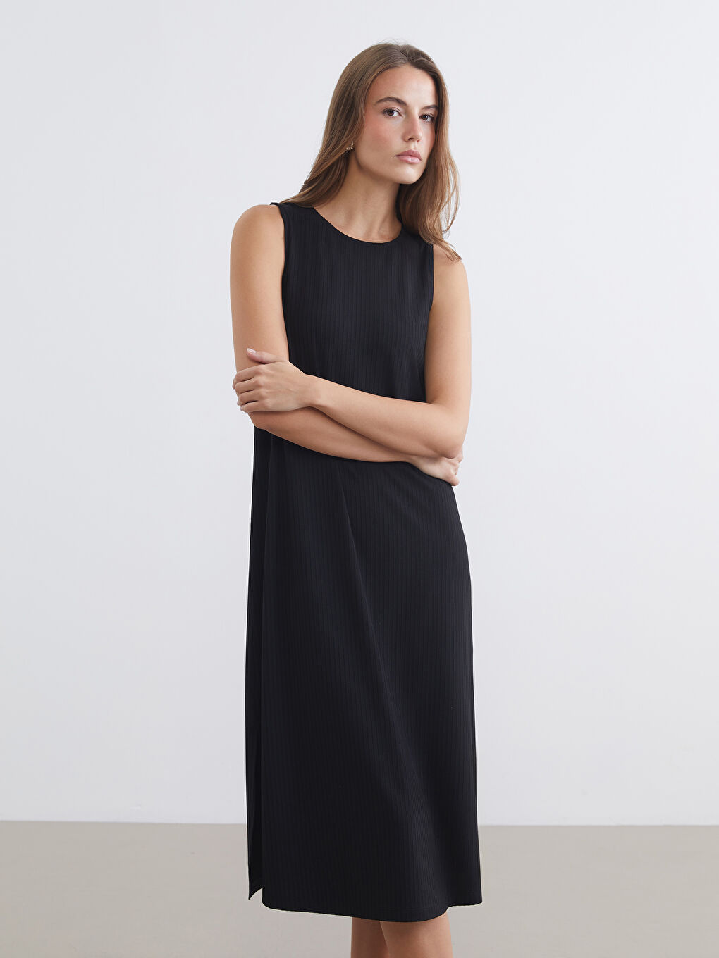 Haljina sa okruglim izrezom, rebrasta, sa prorezom-1