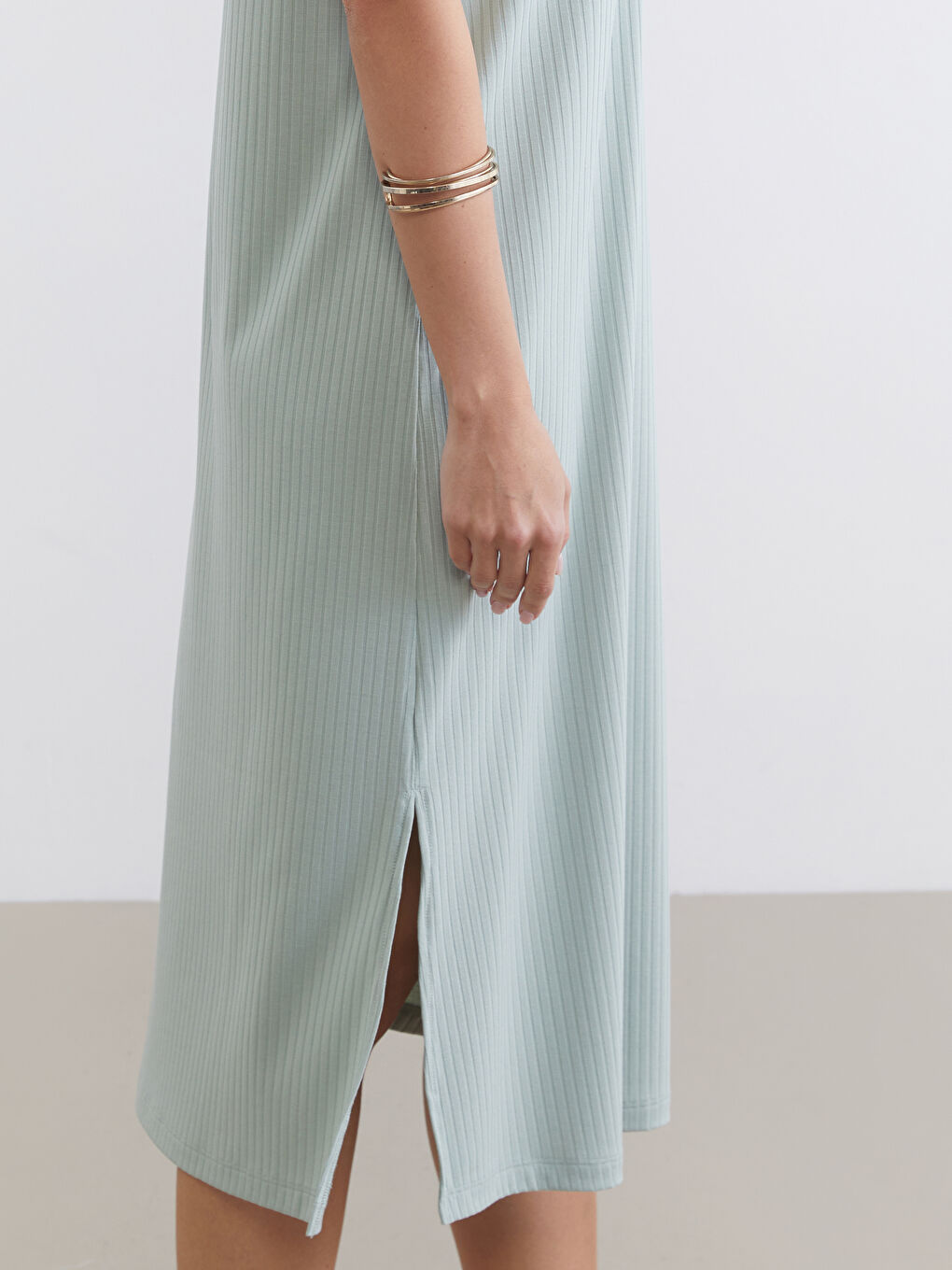 Haljina sa okruglim izrezom, rebrasta, sa prorezom-2