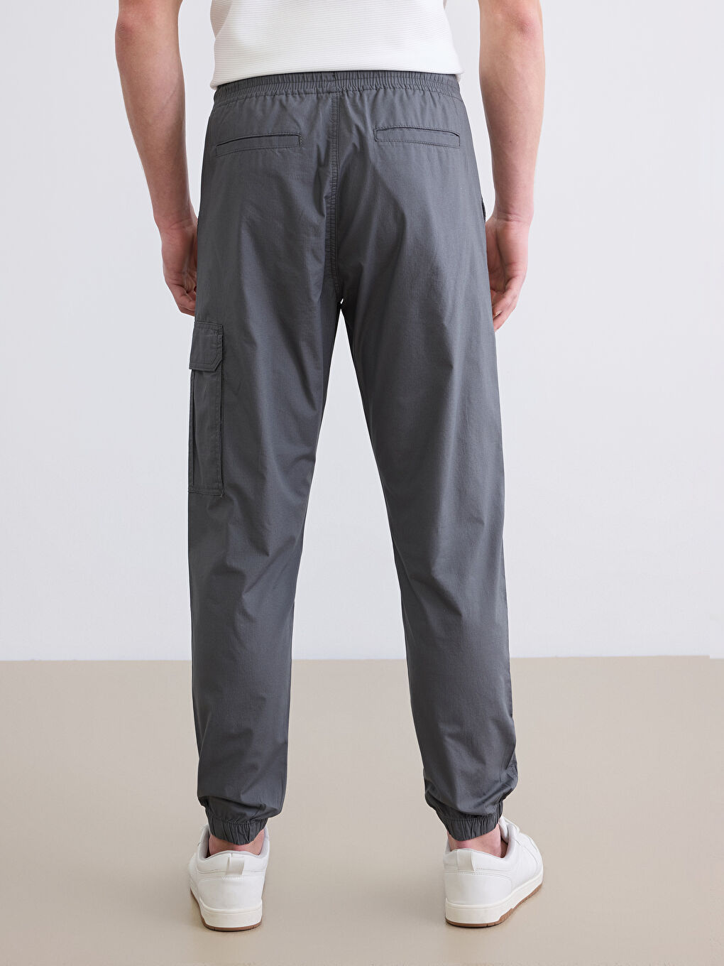 Regular Fit Men's Cargo Trousers-3