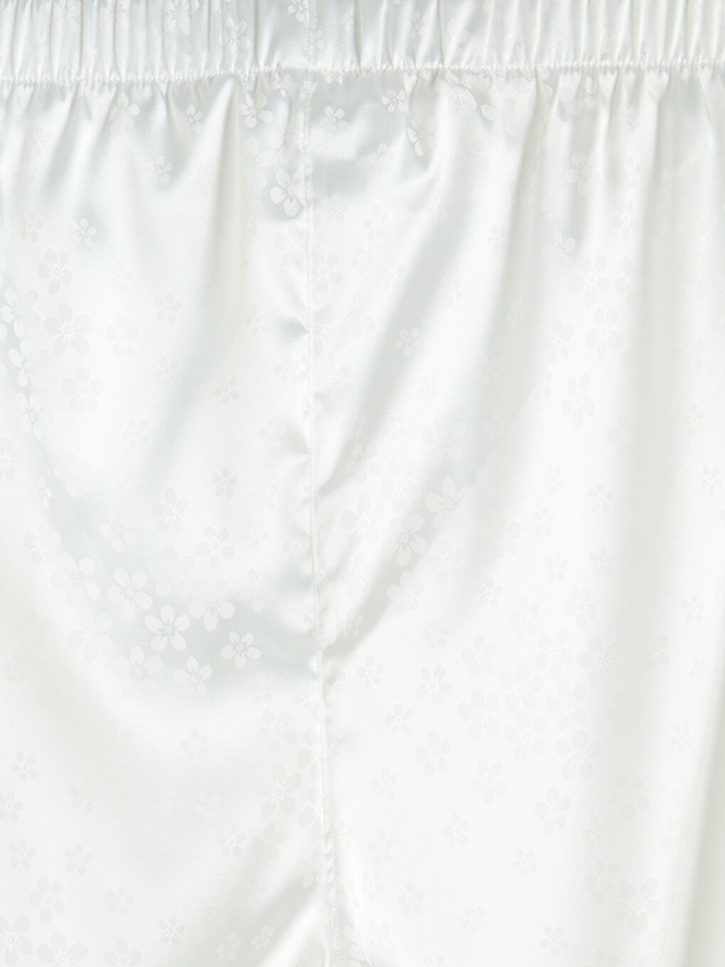 Beyaz Desenli Kadın Saten Pijama Takım-10