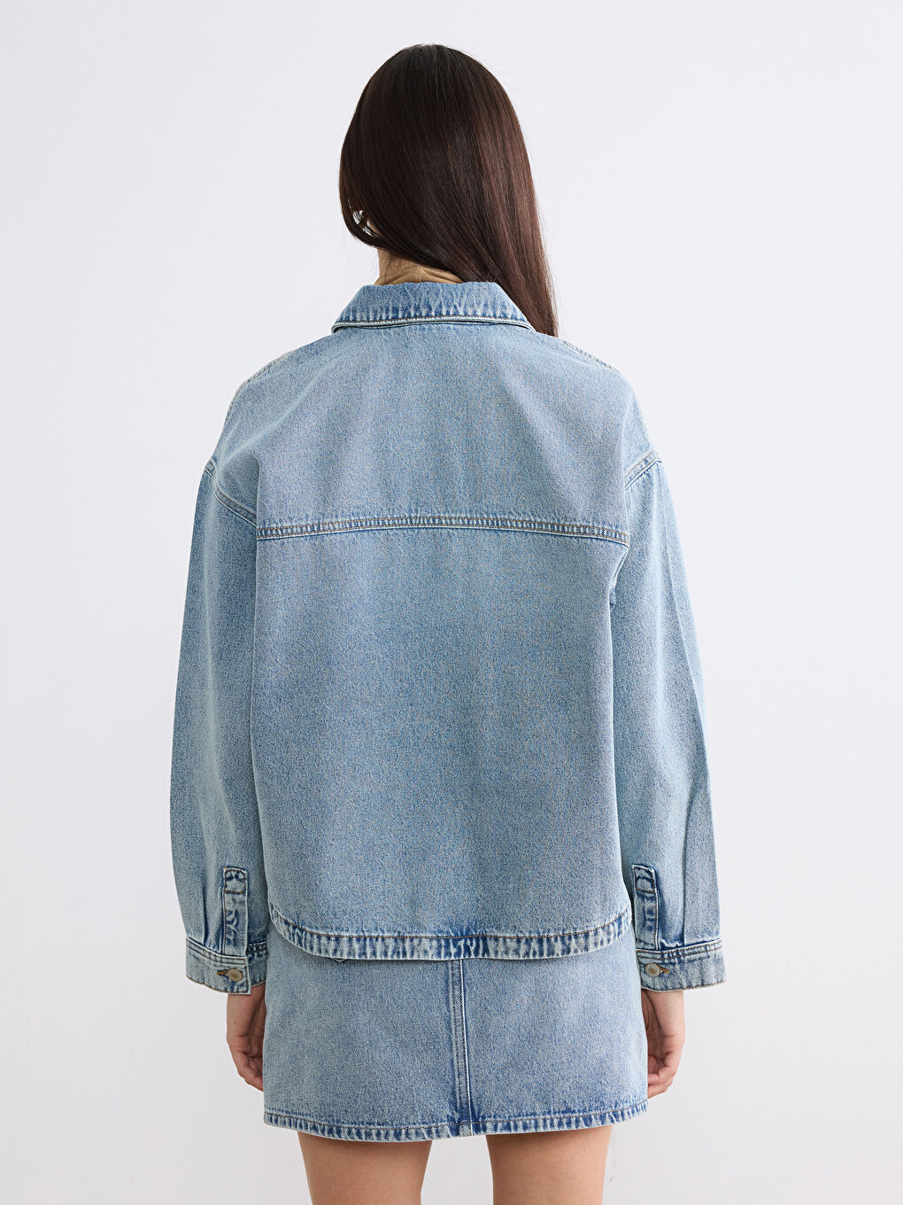 Pocketed Oversize Women's Denim Shirt-3