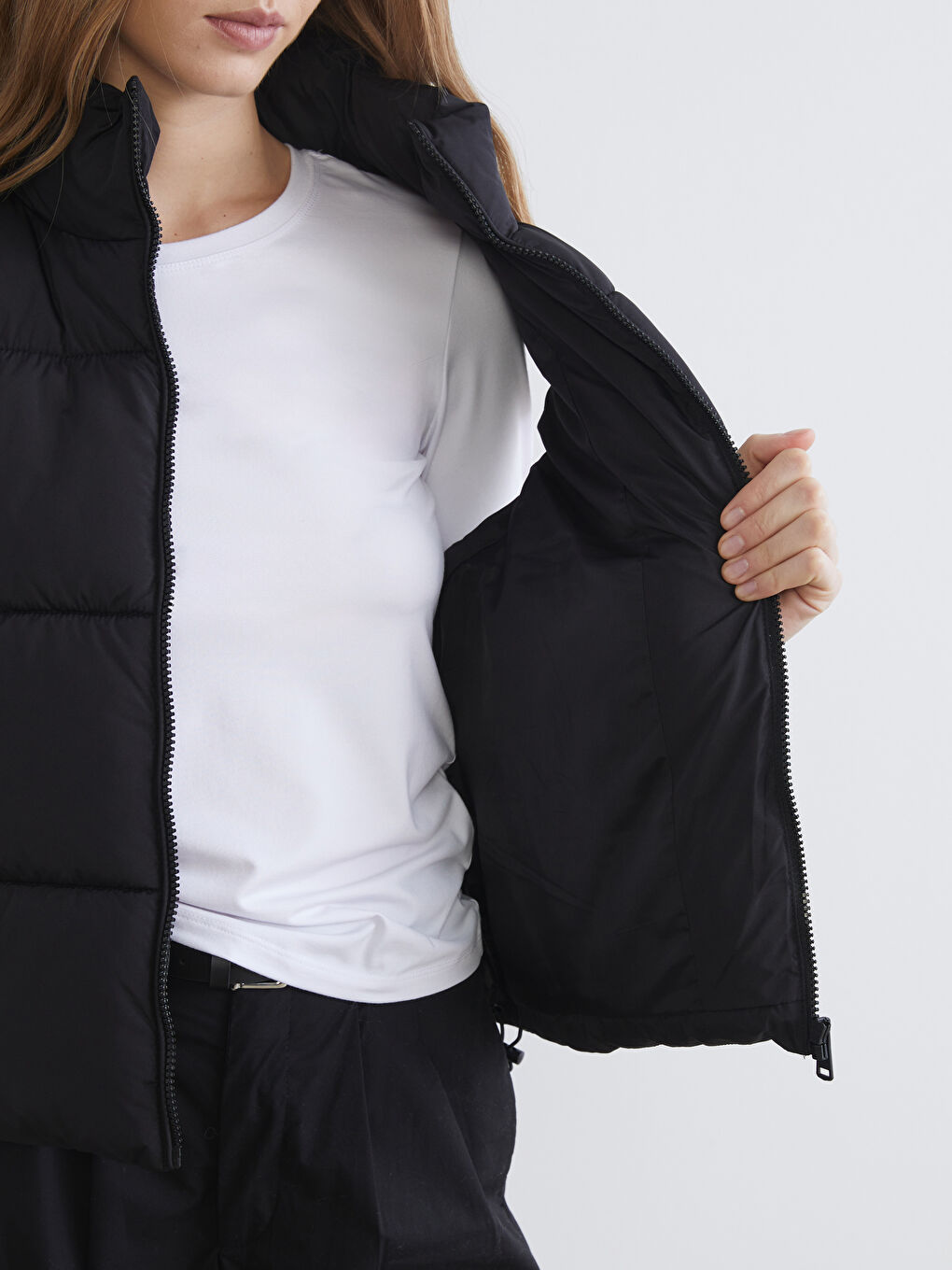 Woman BLACK Puffer Gilet-3