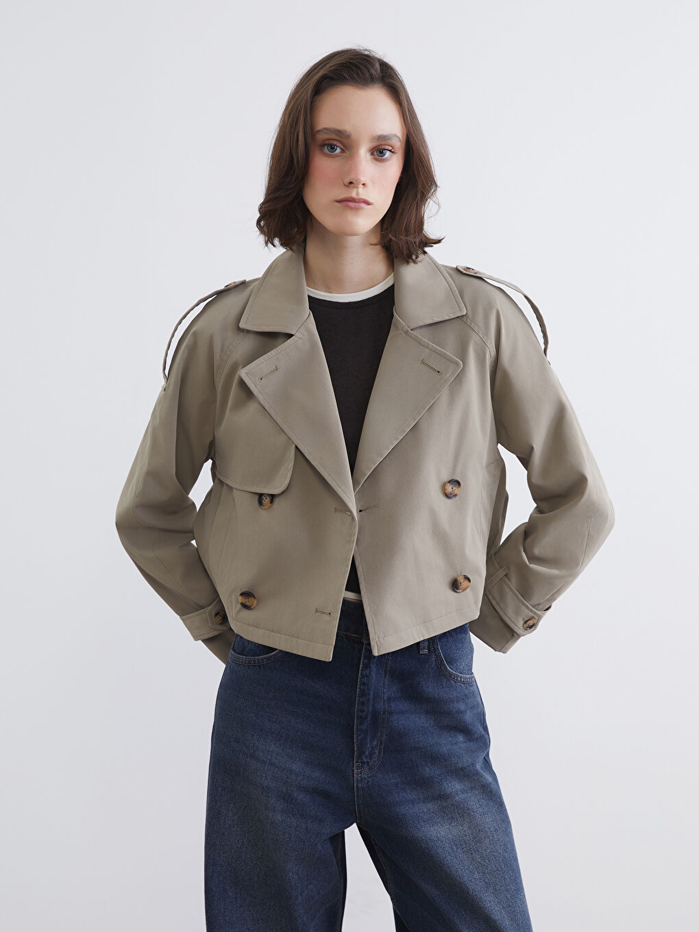 Haki Kruvaze Yaka Crop Kadın Trençkot