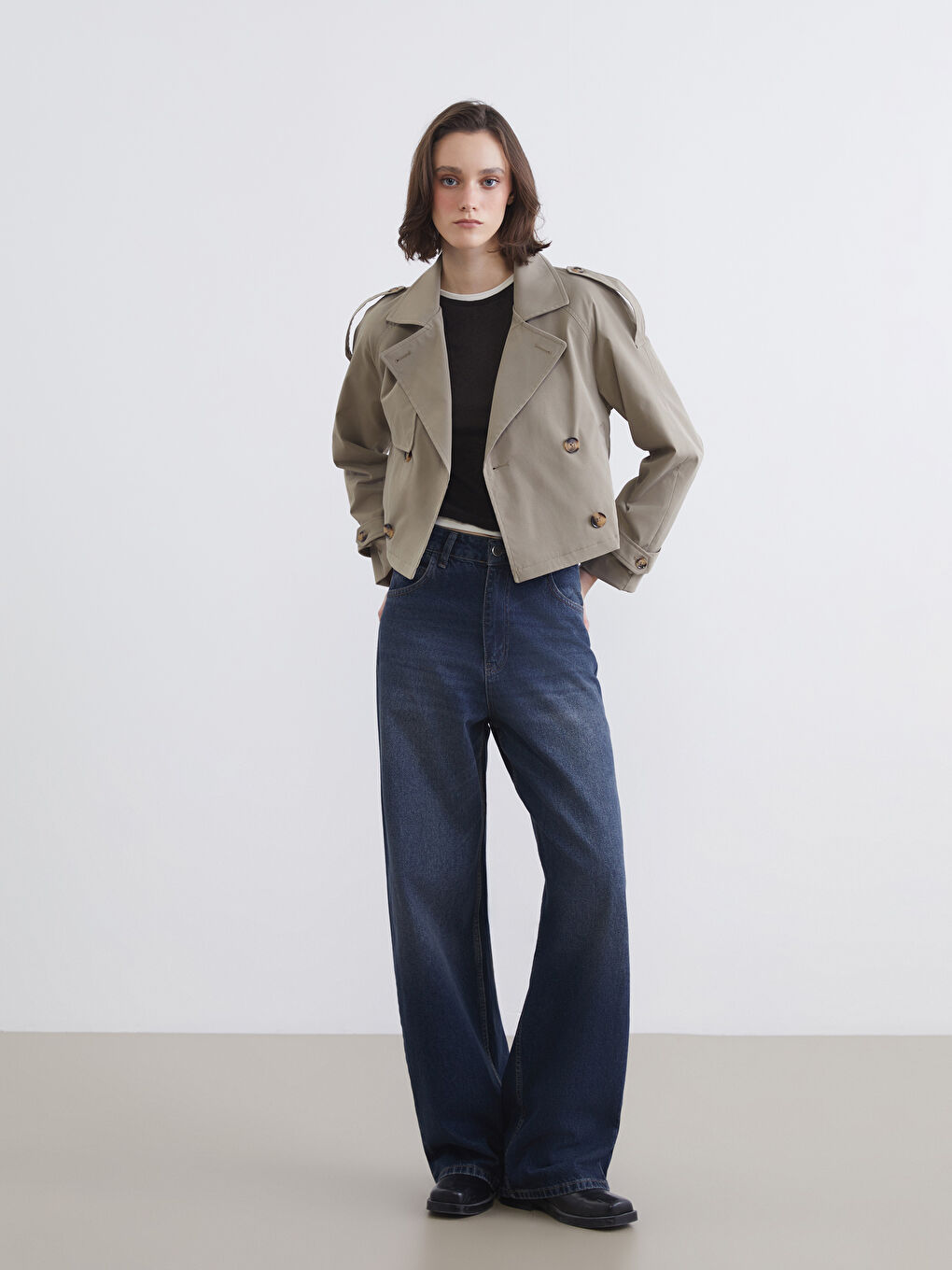 Haki Kruvaze Yaka Crop Kadın Trençkot-1