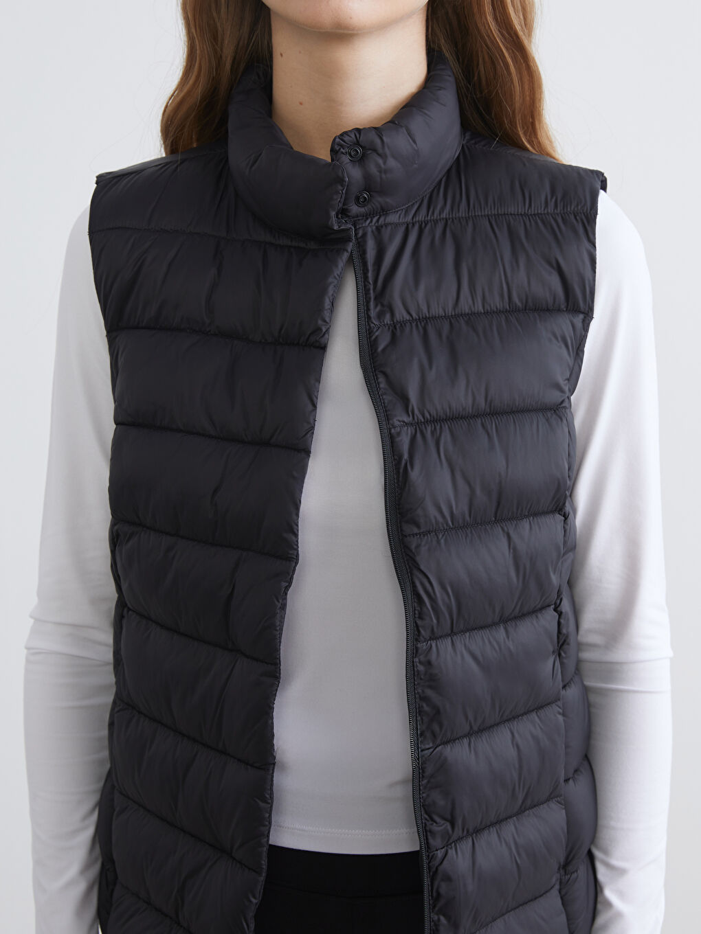Women's Stand-Collar Puffer Vest-2