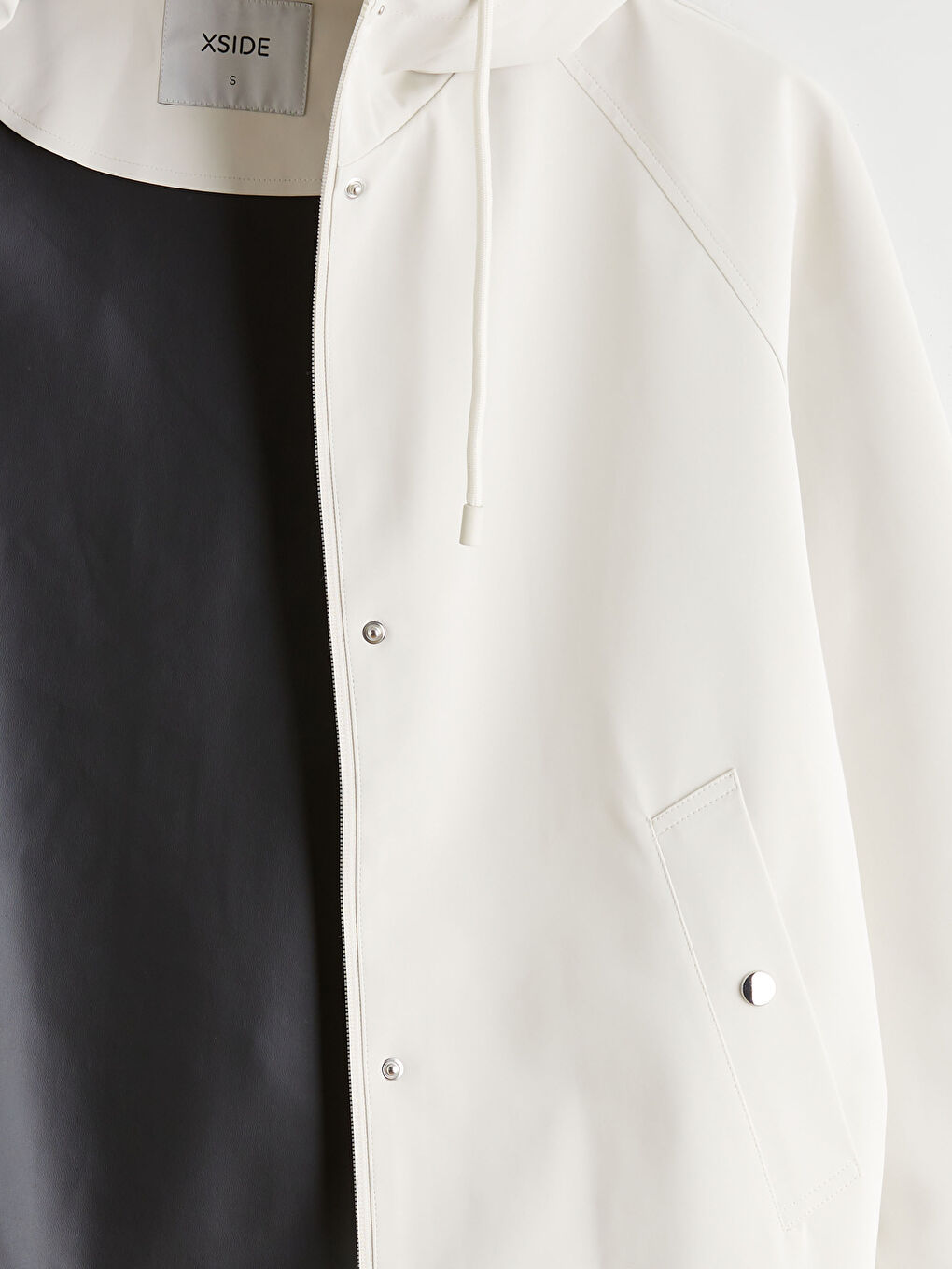 Ekru Kapüşonlu Kadın Yağmurluk-6