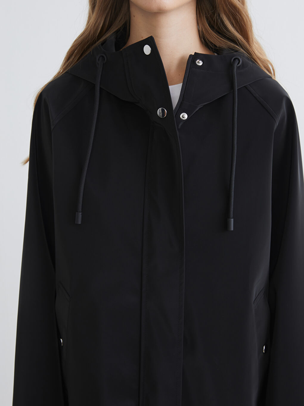 معطف واق من المطر أسود امرأة-2