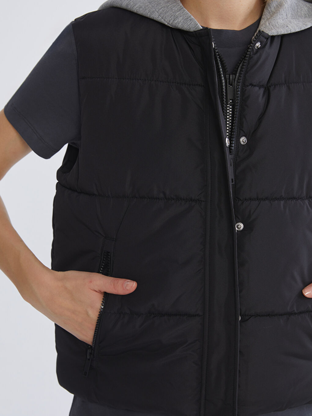 Women's Hooded Puffer Vest-2