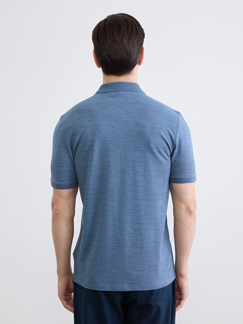 تيشيرت بيكيه منقوش بياقة بولو للرجال-3