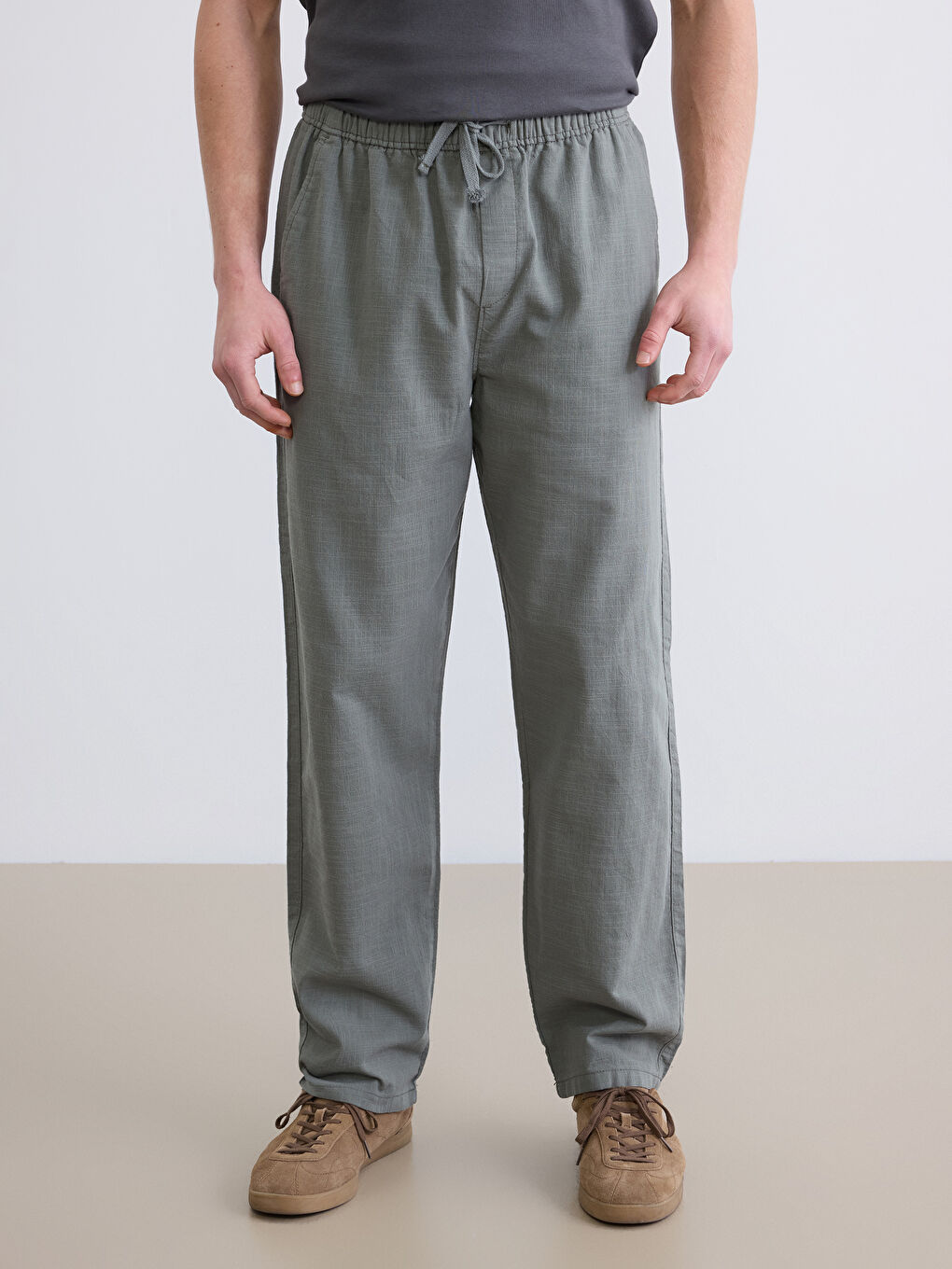 Haki Rahat Kalıp Keten Görünümlü Erkek Pantolon-2