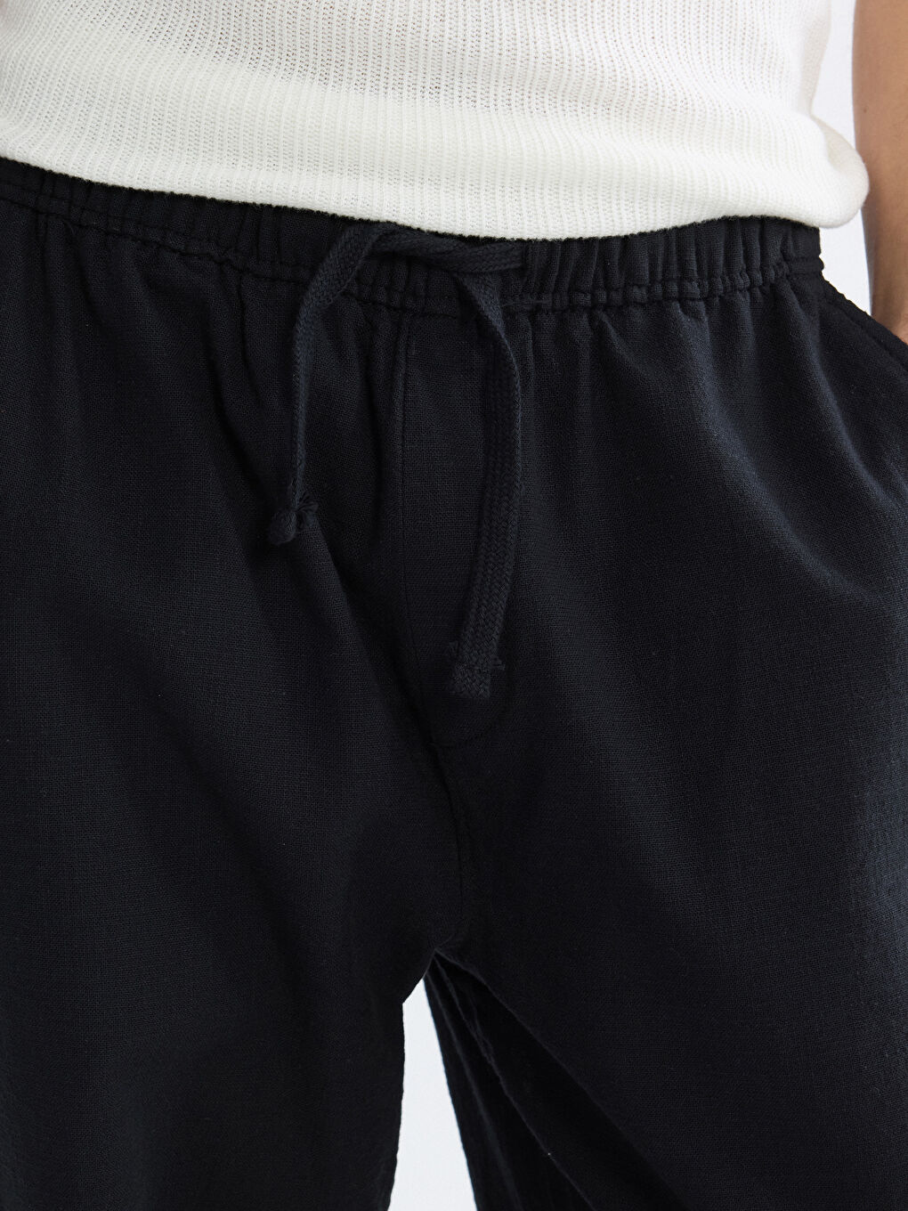 Siyah Rahat Kalıp Keten Görünümlü Erkek Pantolon-2