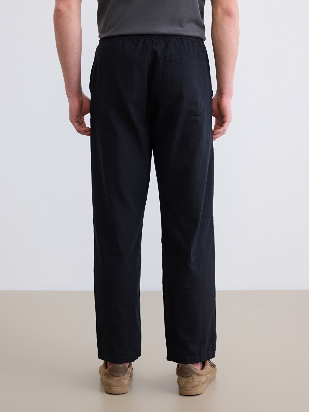 Siyah Rahat Kalıp Keten Görünümlü Erkek Pantolon-7