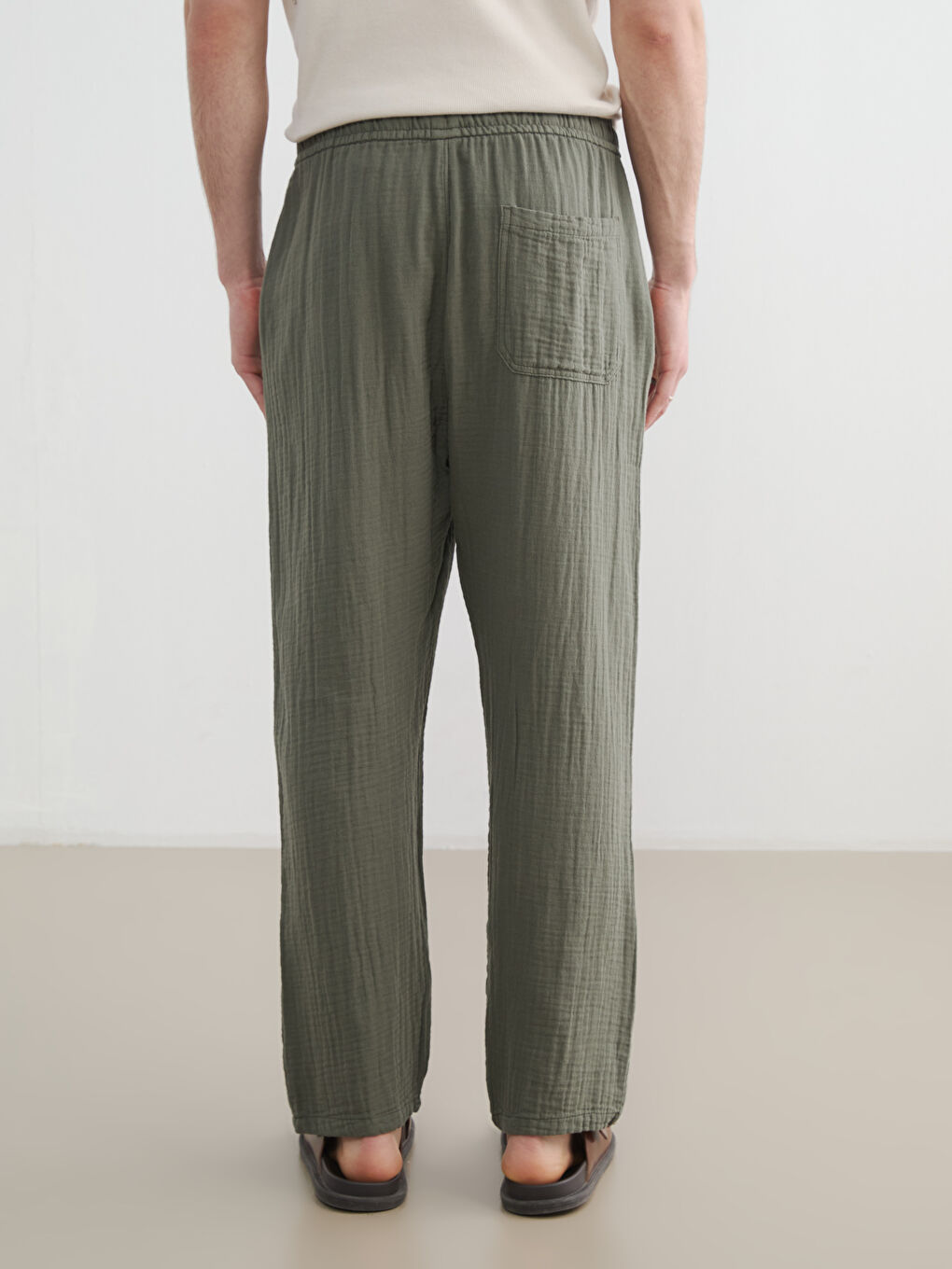Relaxed Fit Men's Muslin Trousers-7