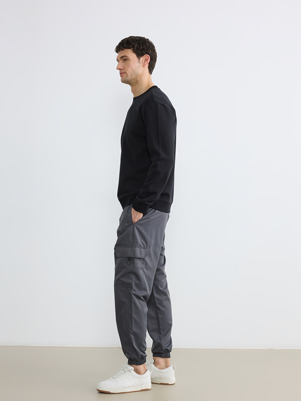 Man GREY Cargo Trousers