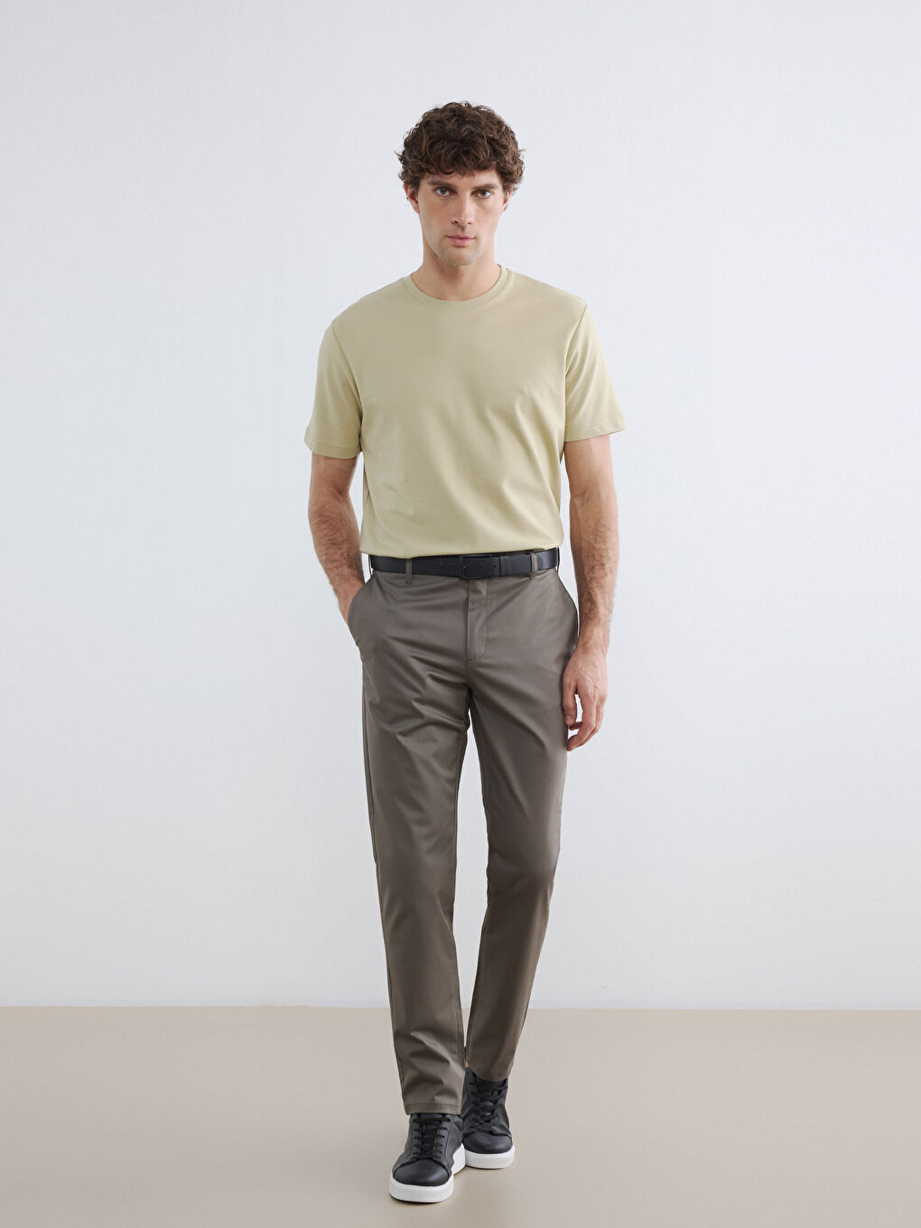 Haki Dar Kalıp Erkek Chino Pantolon