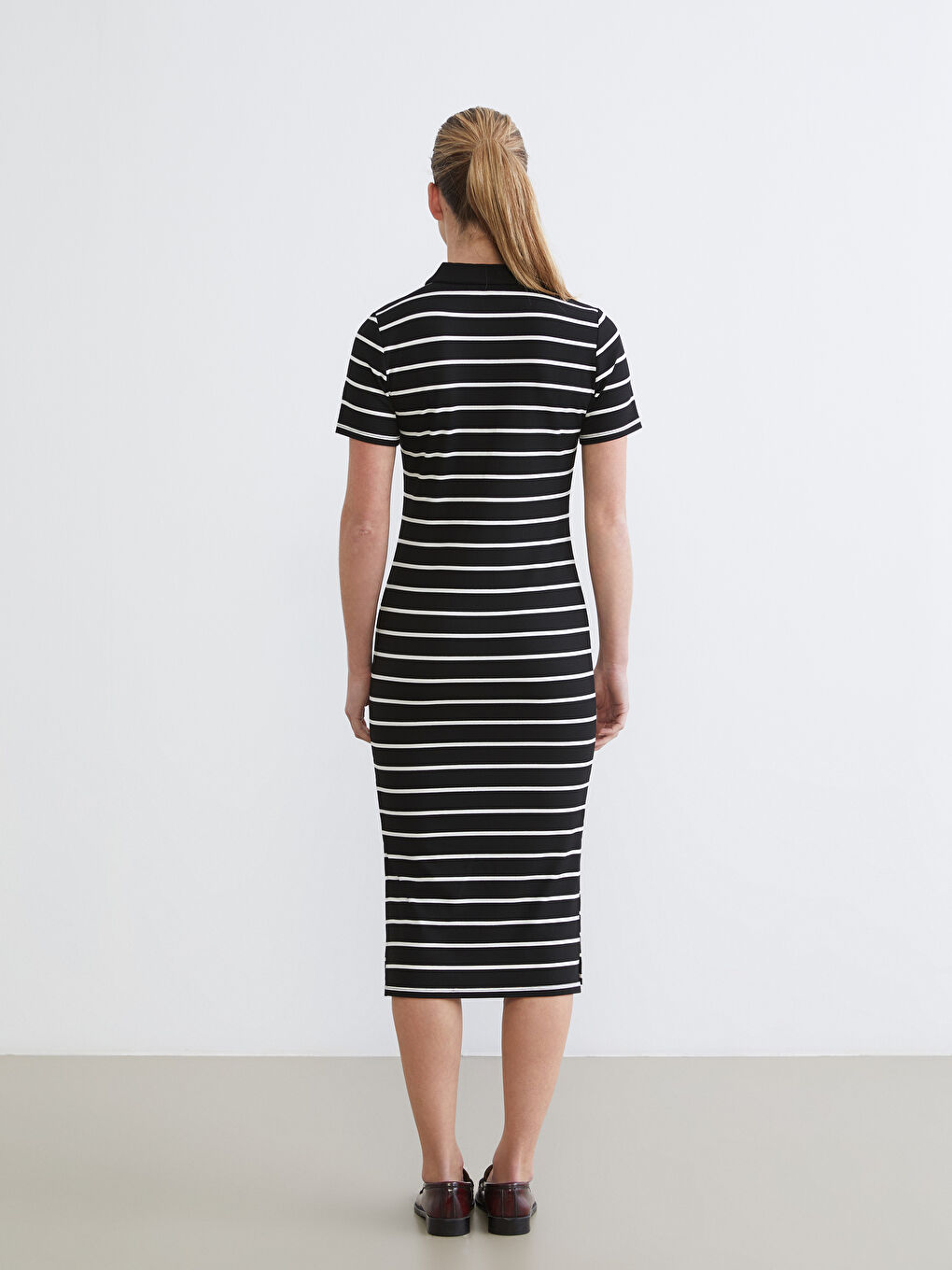 CRNA Haljina Žena-3