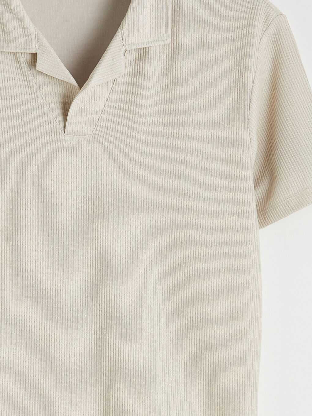 Bej Polo Yaka Dokulu Erkek Tişört-2