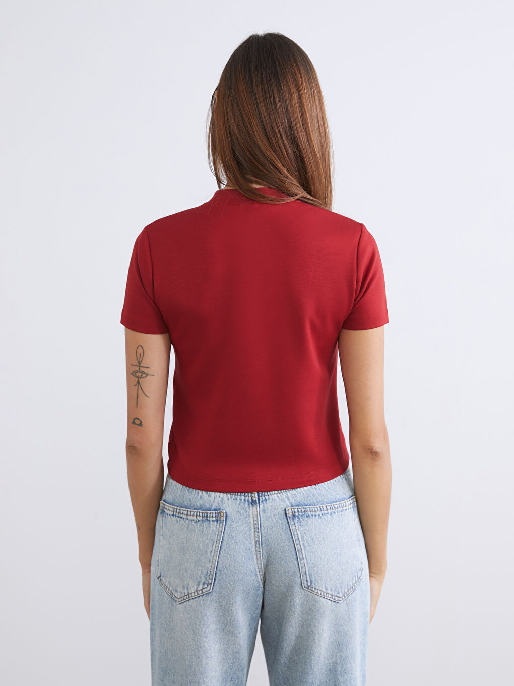 Жіноча футболка з круглим вирізом-3