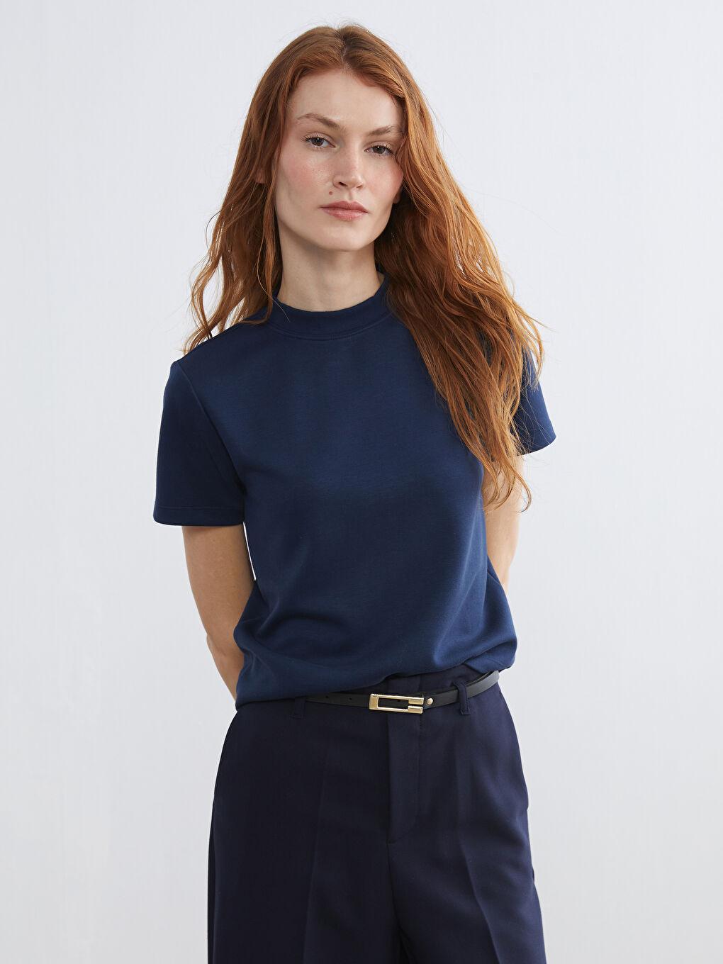 تیشێرتی یاخەی خڕ - ئافرەتان