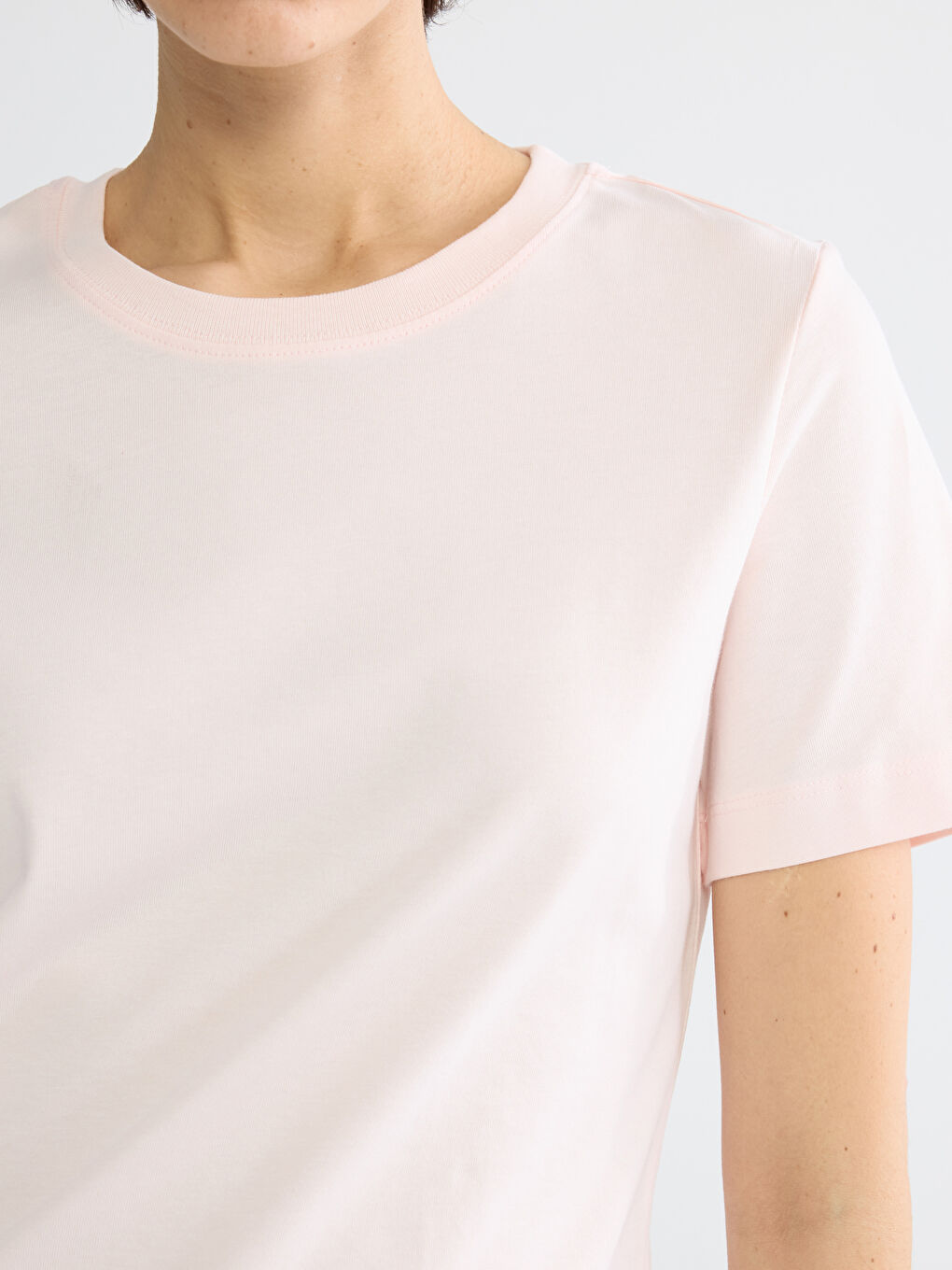 Pembe Bisiklet Yaka Kadın Tişört-2