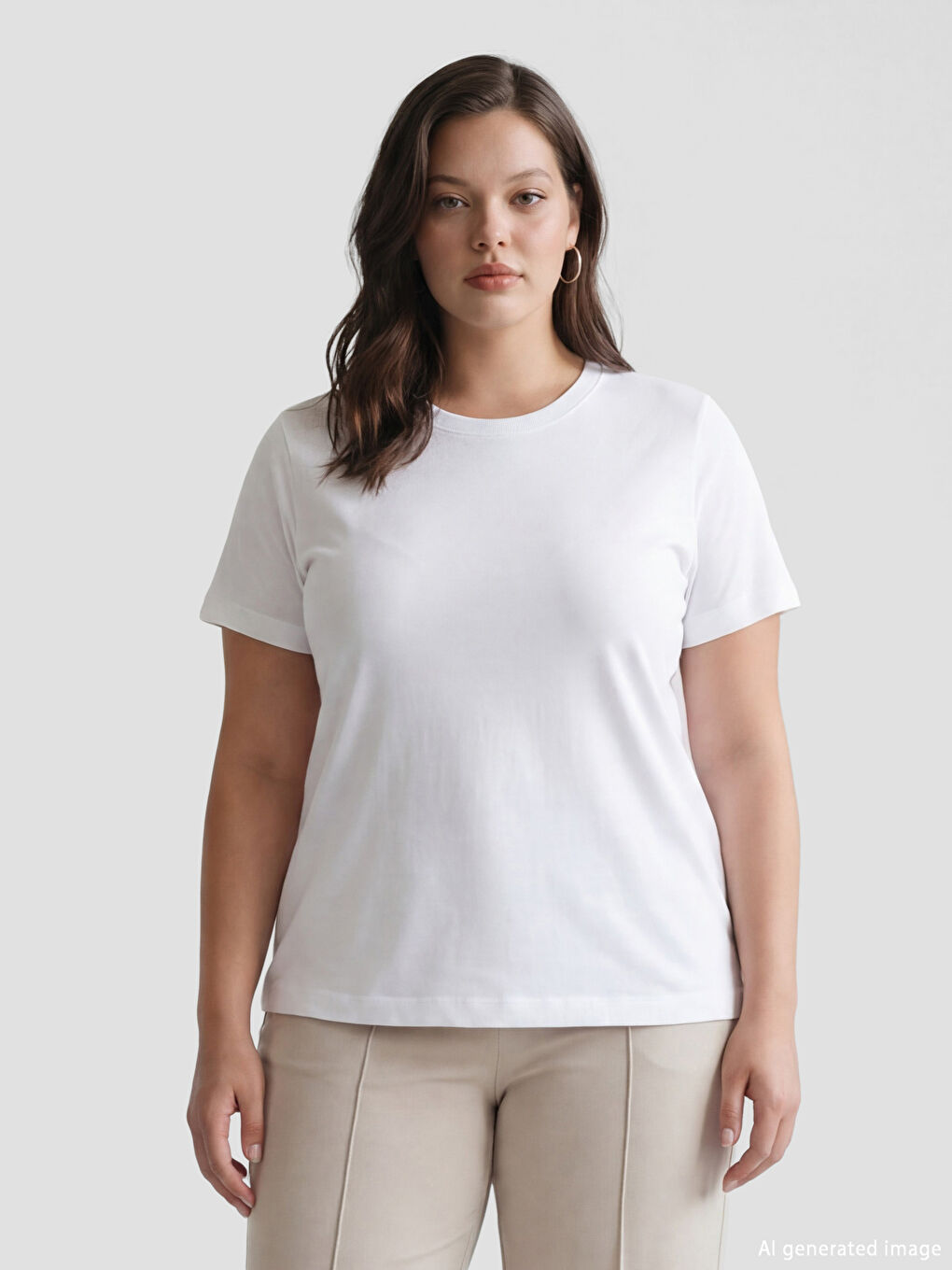 Beyaz Bisiklet Yaka Kadın Tişört-2