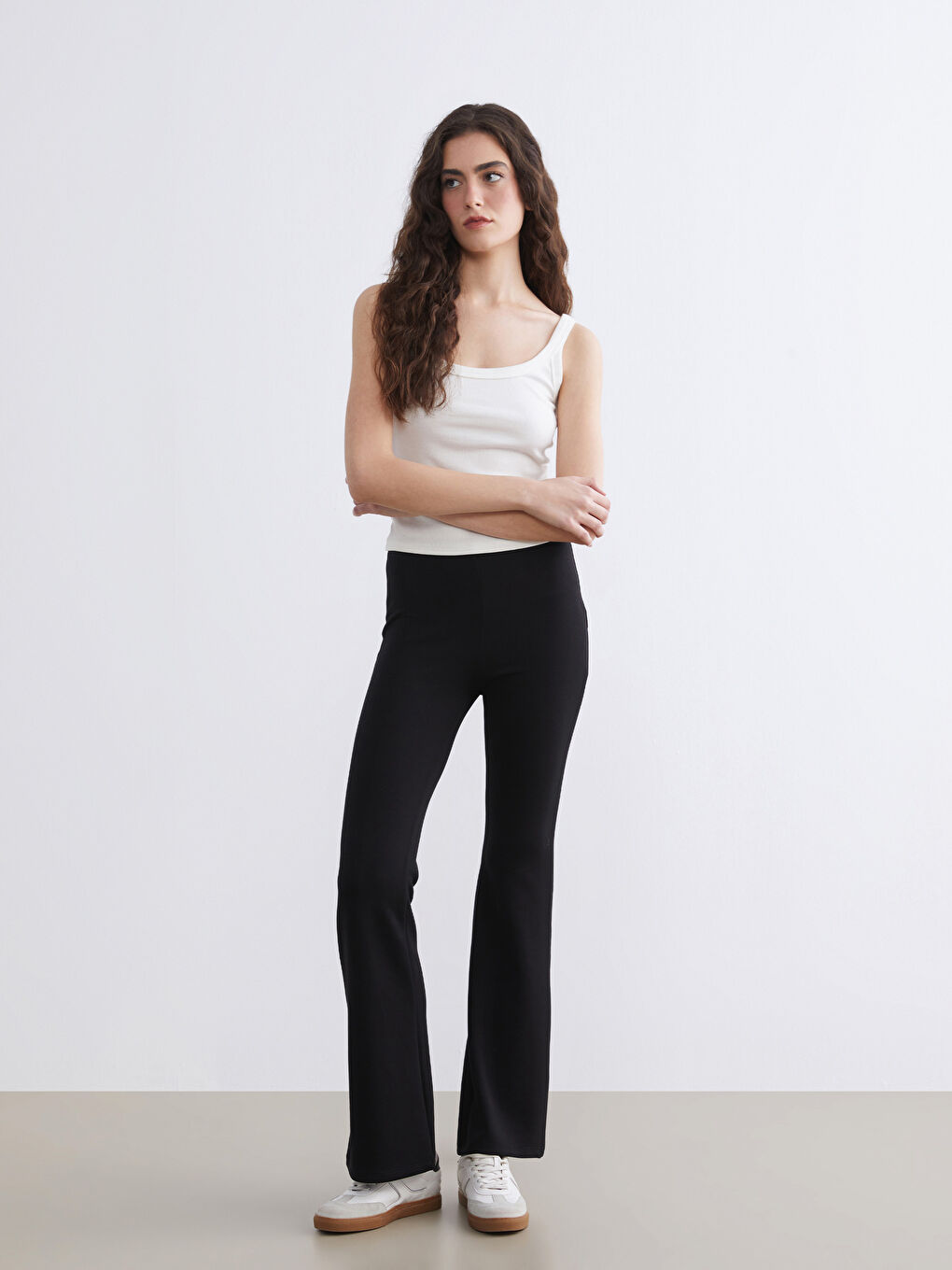 Siyah Beli Lastikli İspanyol Paça Kadın Tayt Pantolon