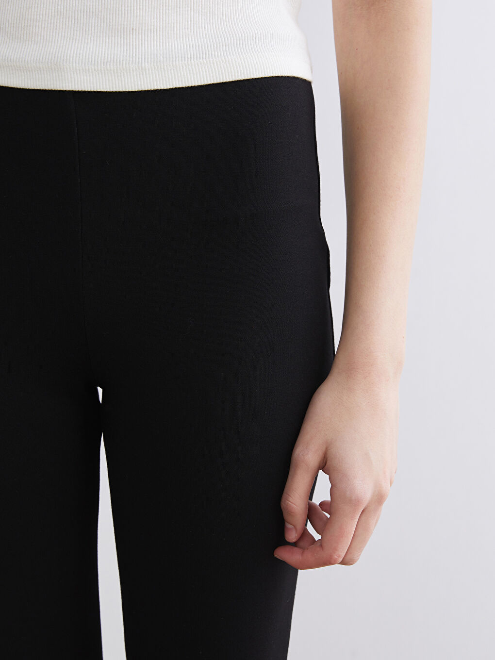Siyah Beli Lastikli İspanyol Paça Kadın Tayt Pantolon-2