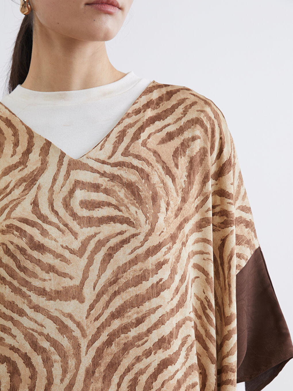 V Neck Patterned Satin Dress-2