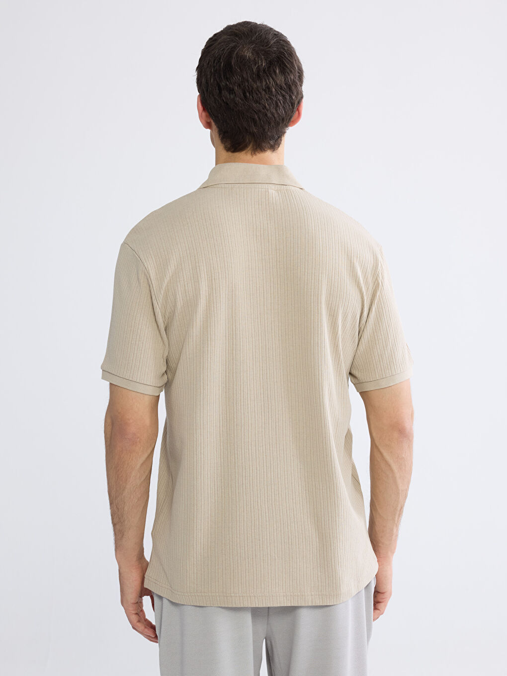 تي شيرت رجالي بياقة بولو-3