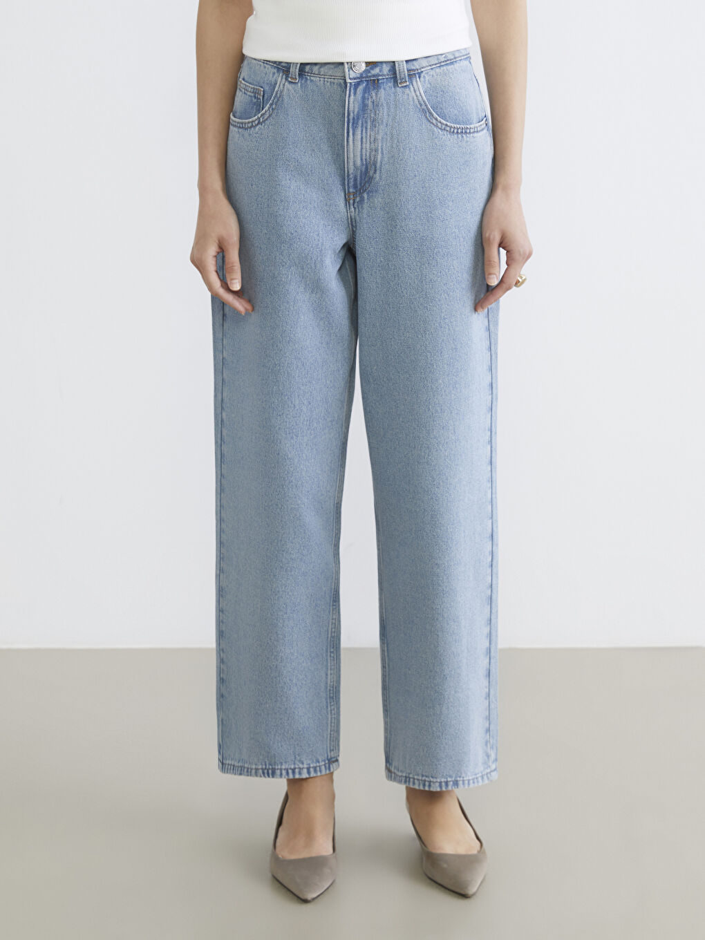 ქალის ფართო შარვალი ჯინსის-1