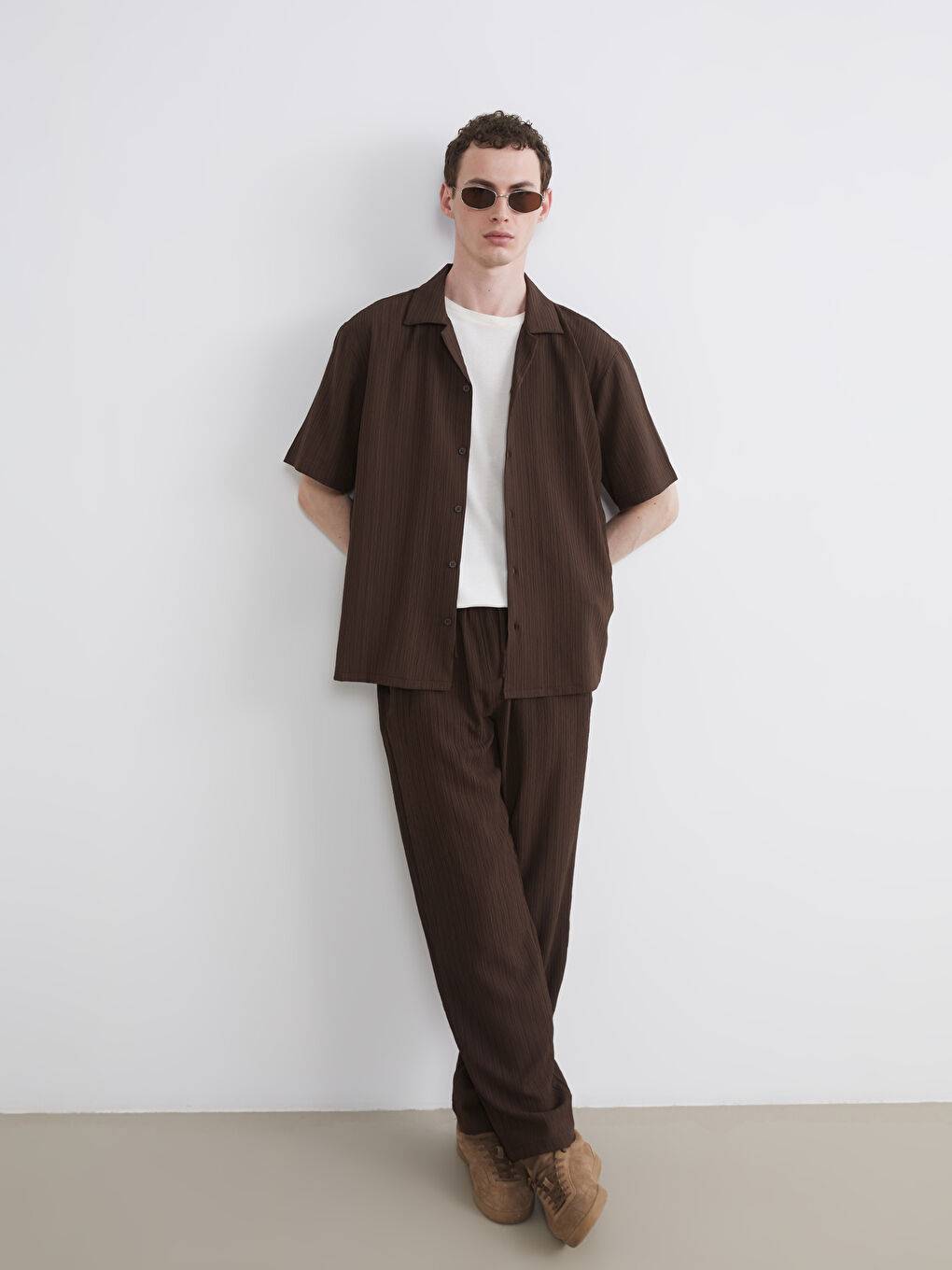 Kahverengi Regular Fit Resort Yaka Erkek Gömlek-1