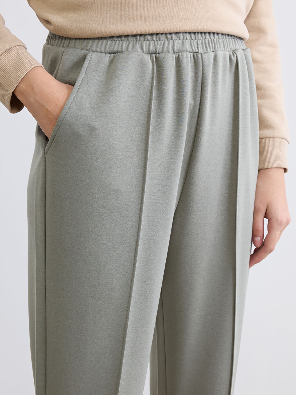 بنطال رياضي للسيدات بخصر مطاطي-2