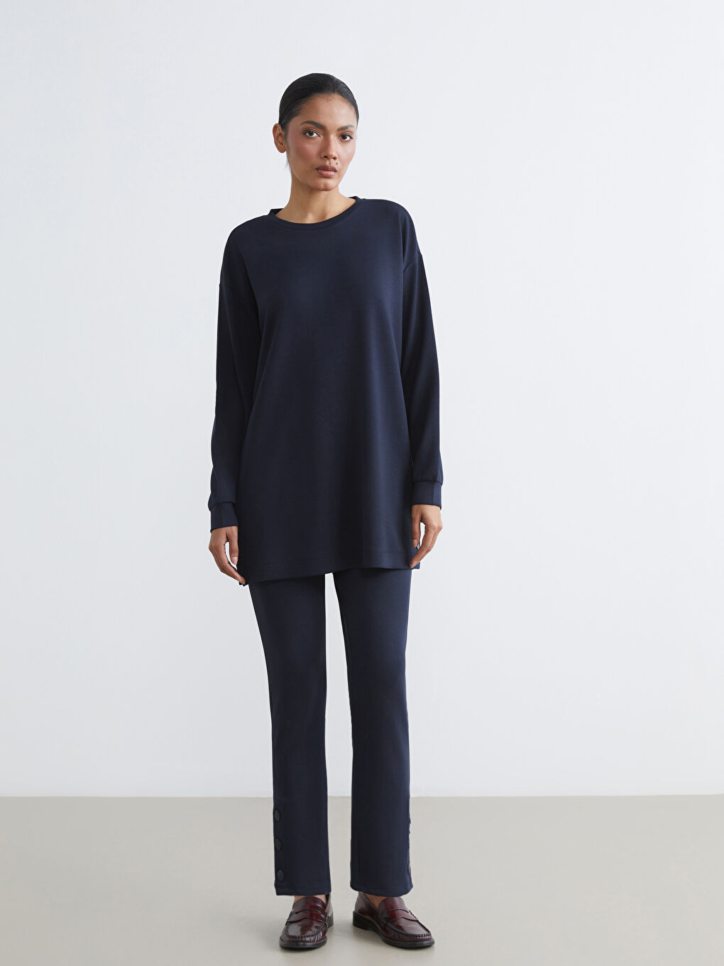 بنطال رياضي كحلي امرأة