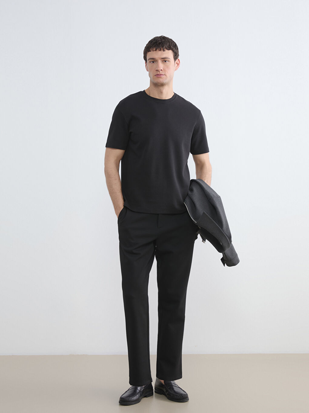 Siyah Bisiklet Yaka Erkek Tişört-1