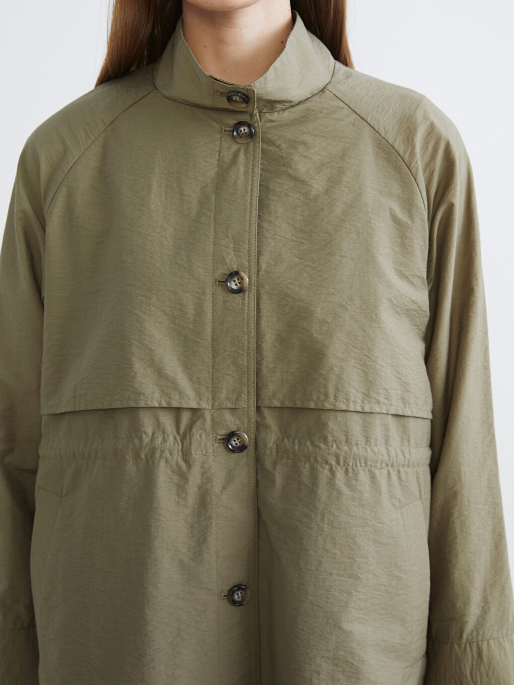 Haki Gömlek Yaka Kadın Yağmurluk-2