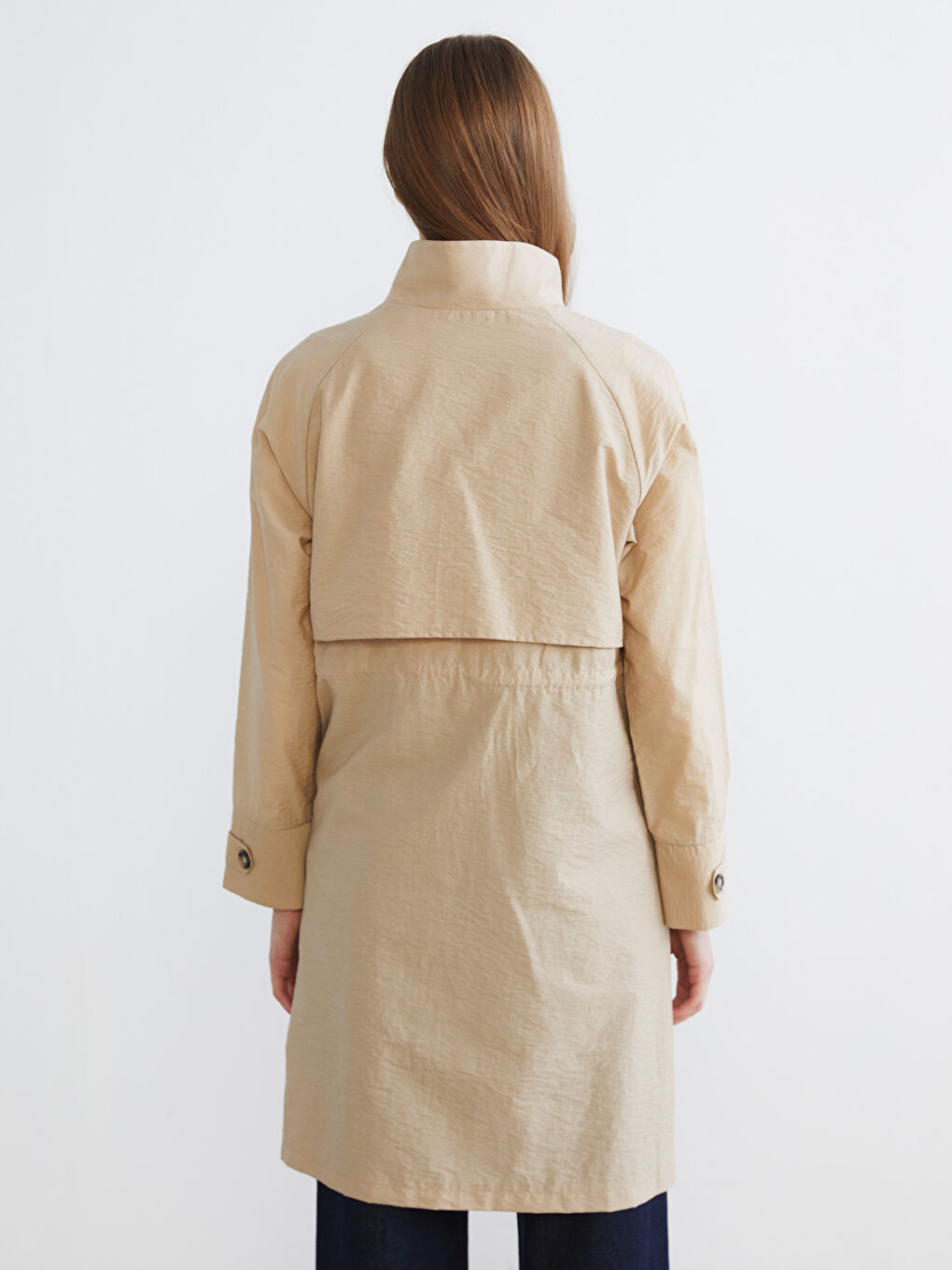 Bej Gömlek Yaka Kadın Yağmurluk-3