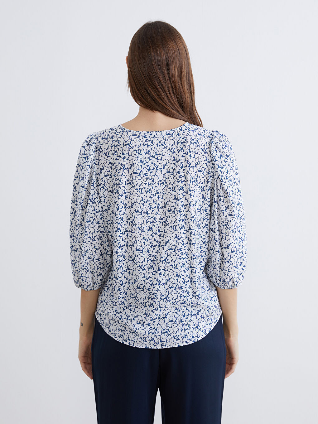 Crew Neck Floral Blouse-3