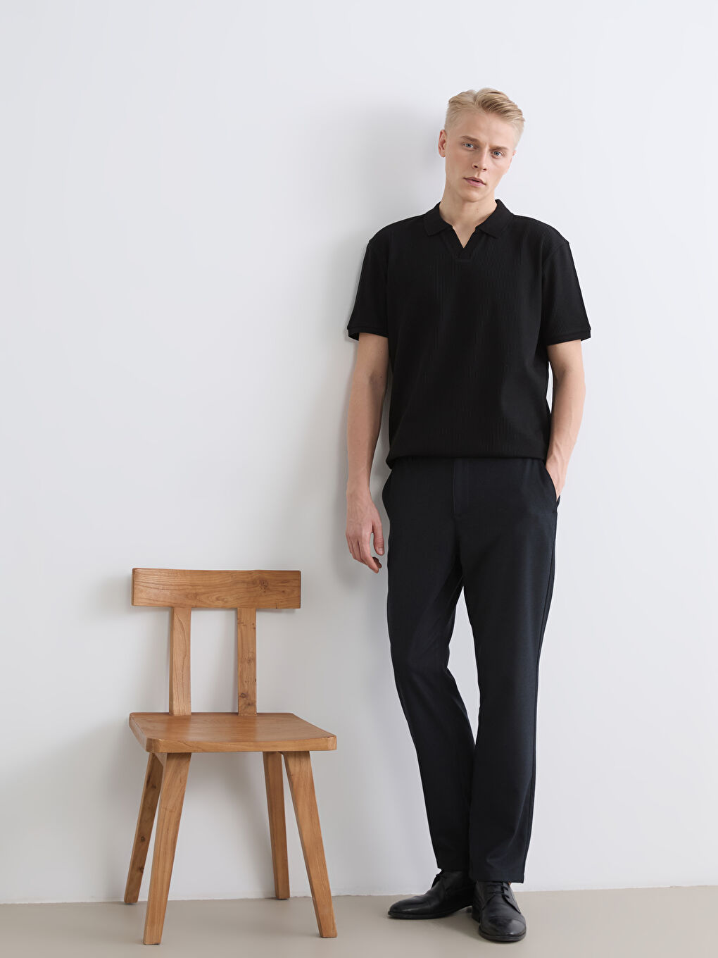 Standard Fit Resort Collar Ribbed Men's T-Shirt-1