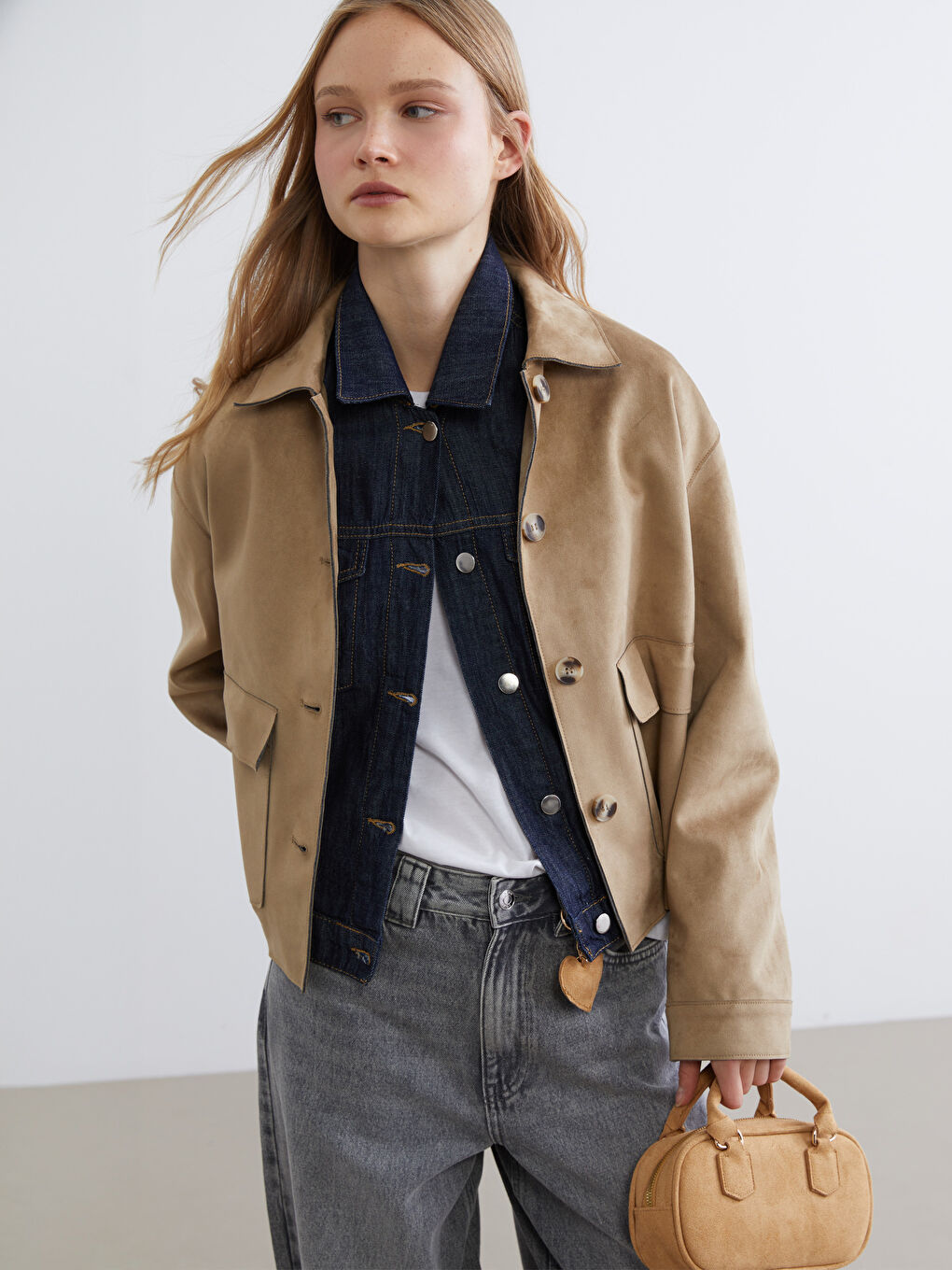 Bej Gömlek Yaka Kadın Süet Görünümlü Ceket