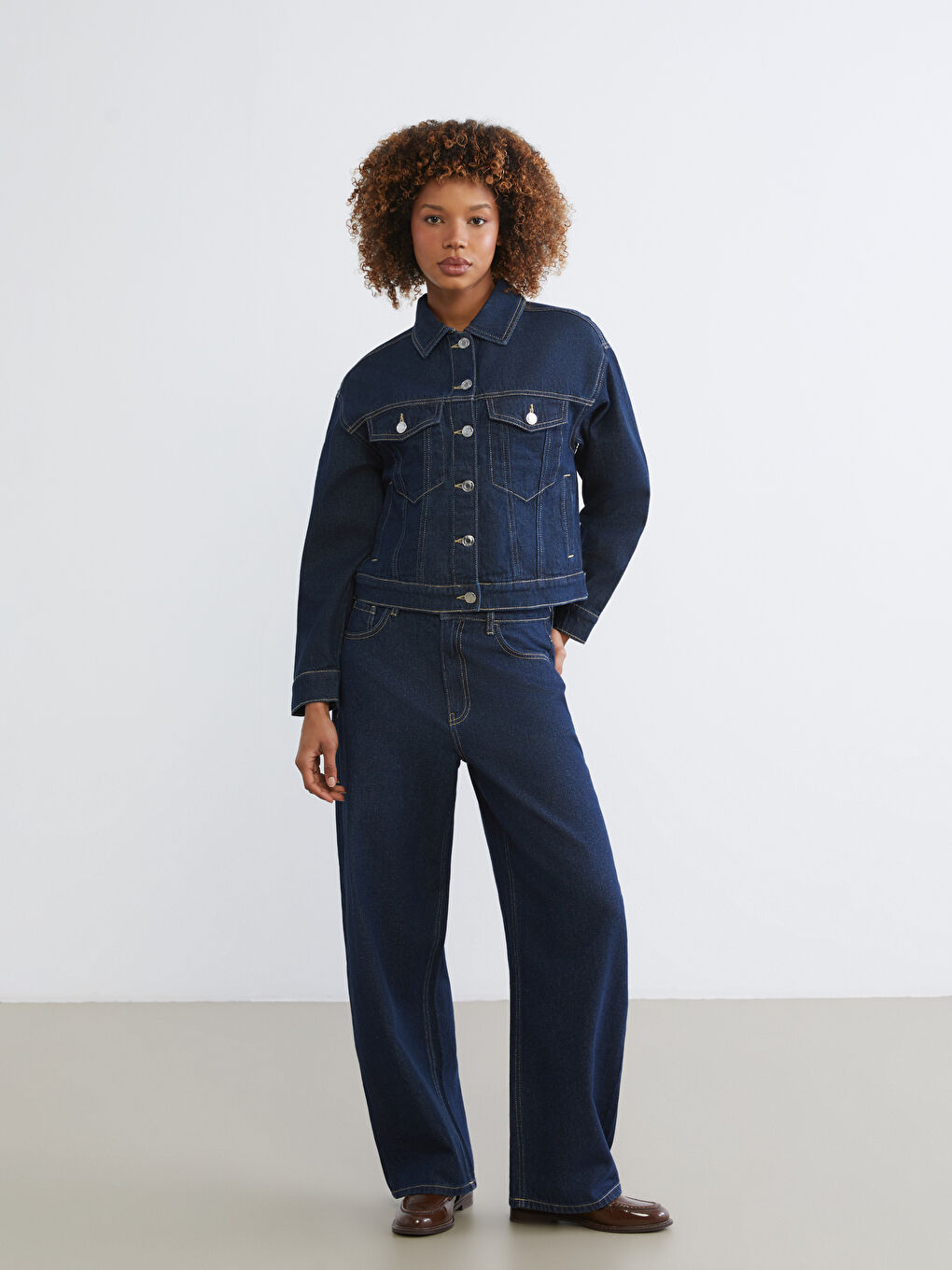 Veste en jean pour femme avec col de chemise-1