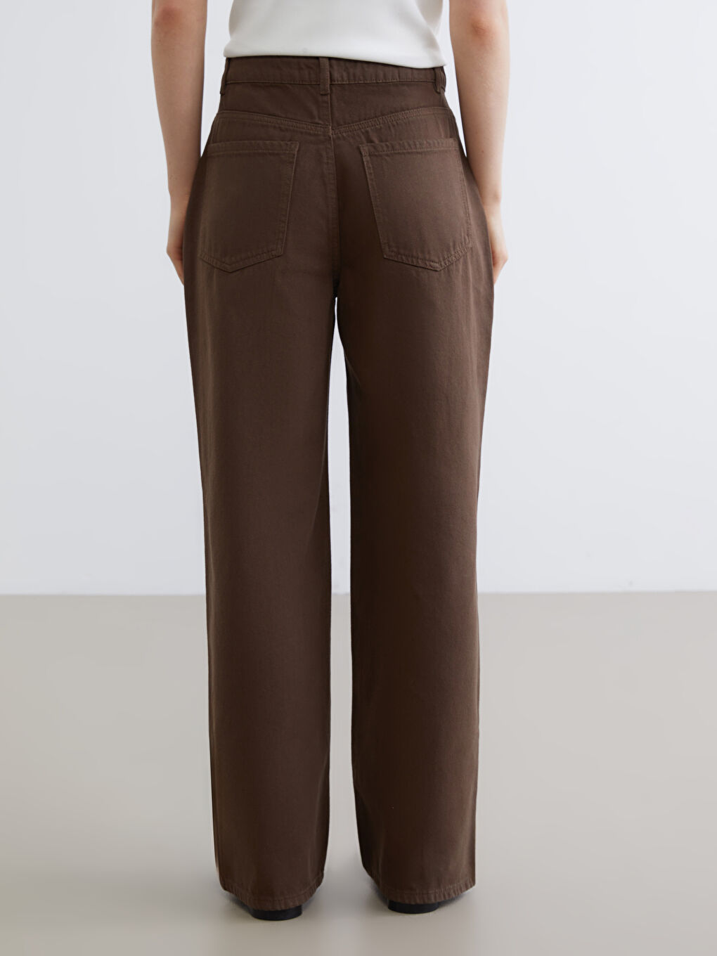 Women's Straight Fit Jeans-3