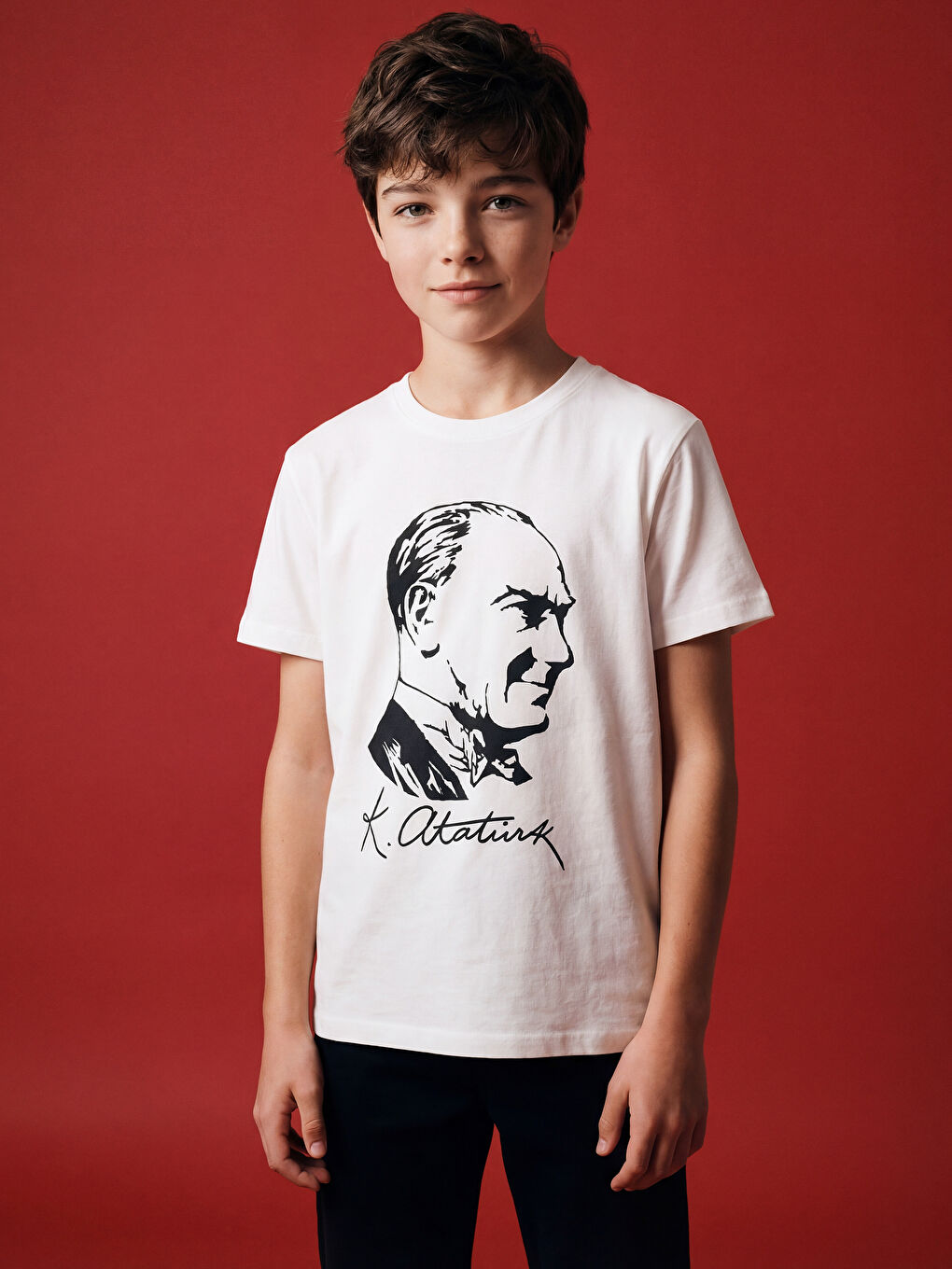 Ekru Bisiklet Yaka Atatürk Baskılı Erkek Çocuk Tişört